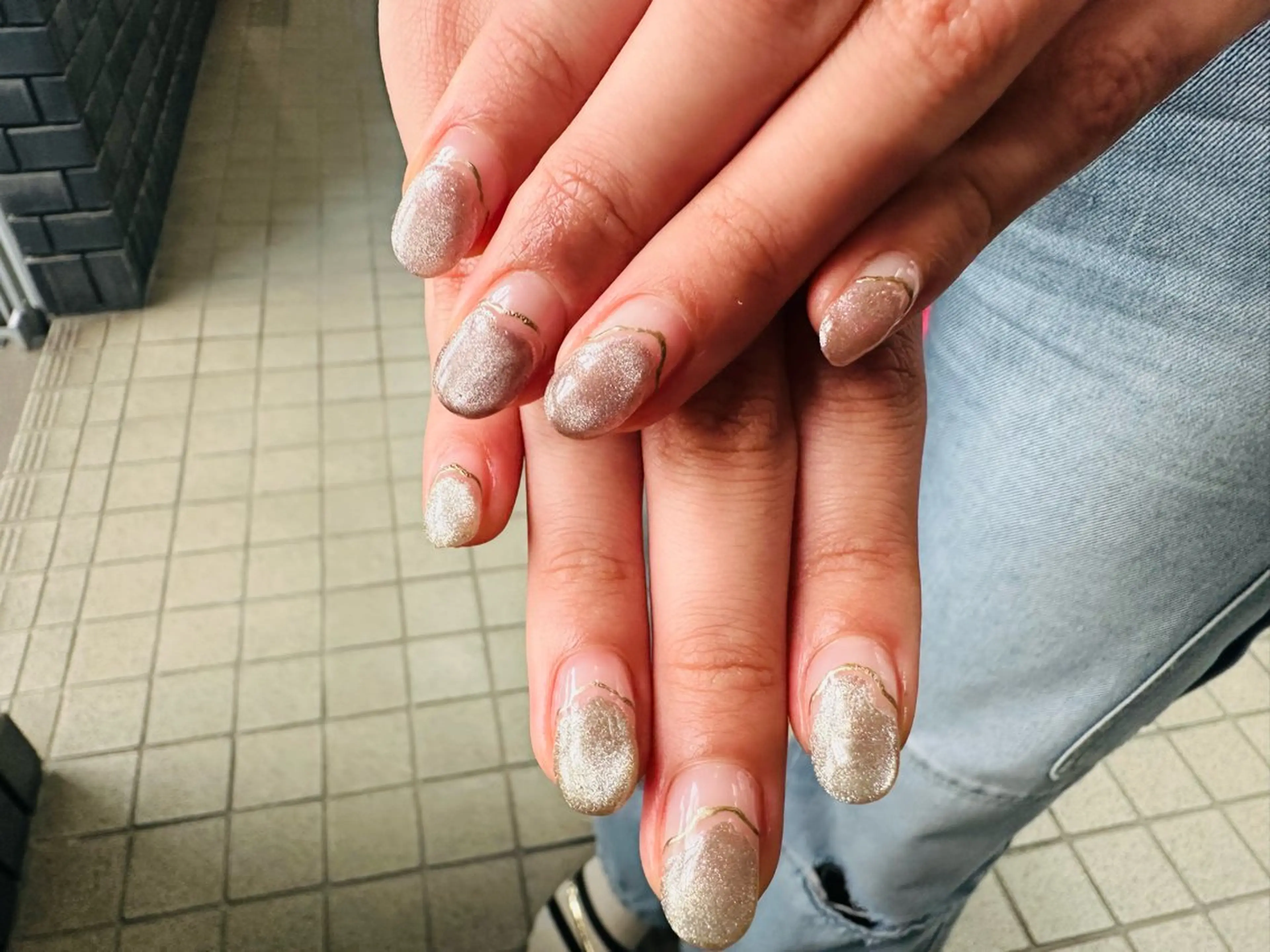 ネイル ゴールド ぷっくりネイル ハンドネイル NISHIOKA FUKUMIのネイルデザイン