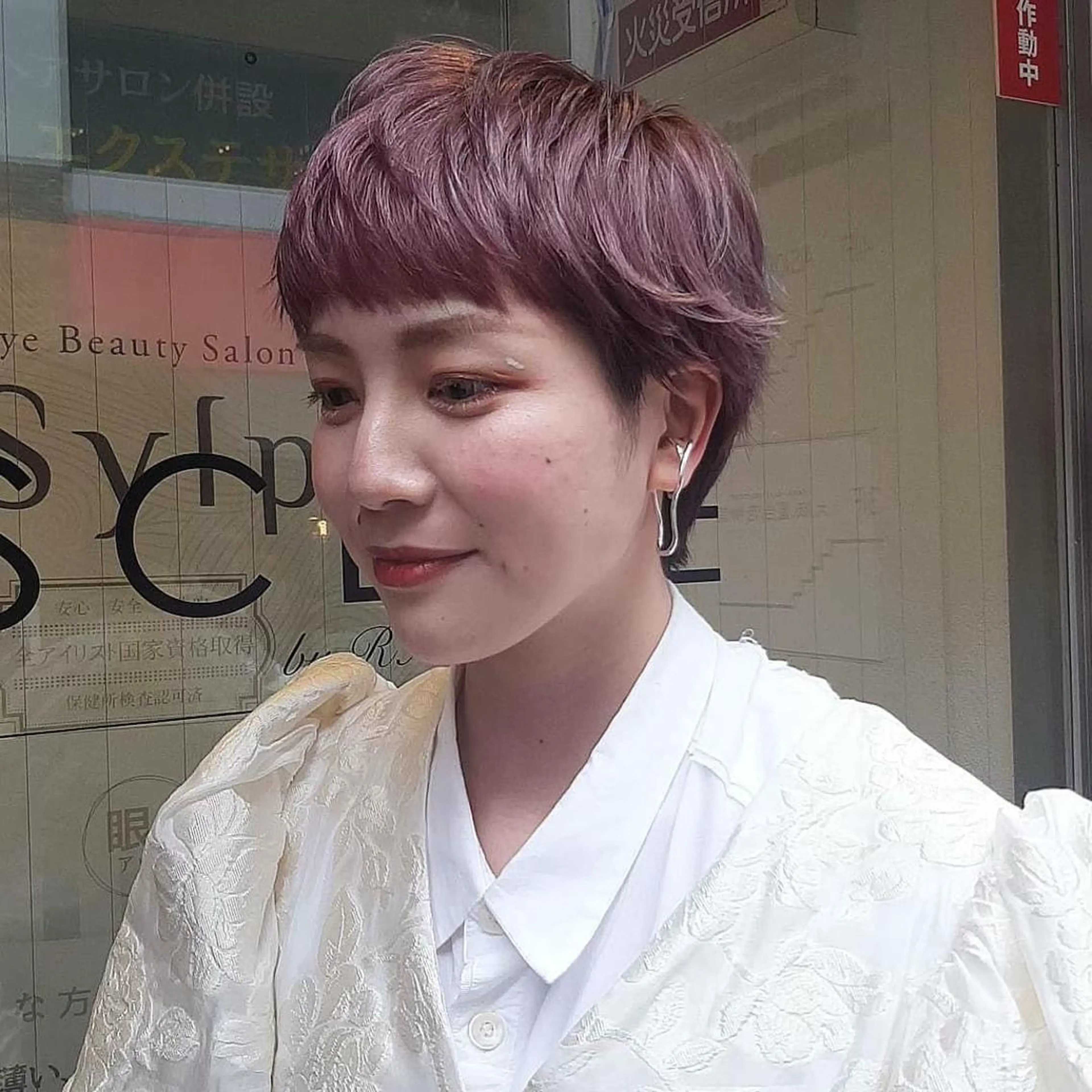 ショート カラー ピンクカラー パープルカラー ヘアカラー 美髪・シールエクステ ホソタニリョウコのヘアスタイル