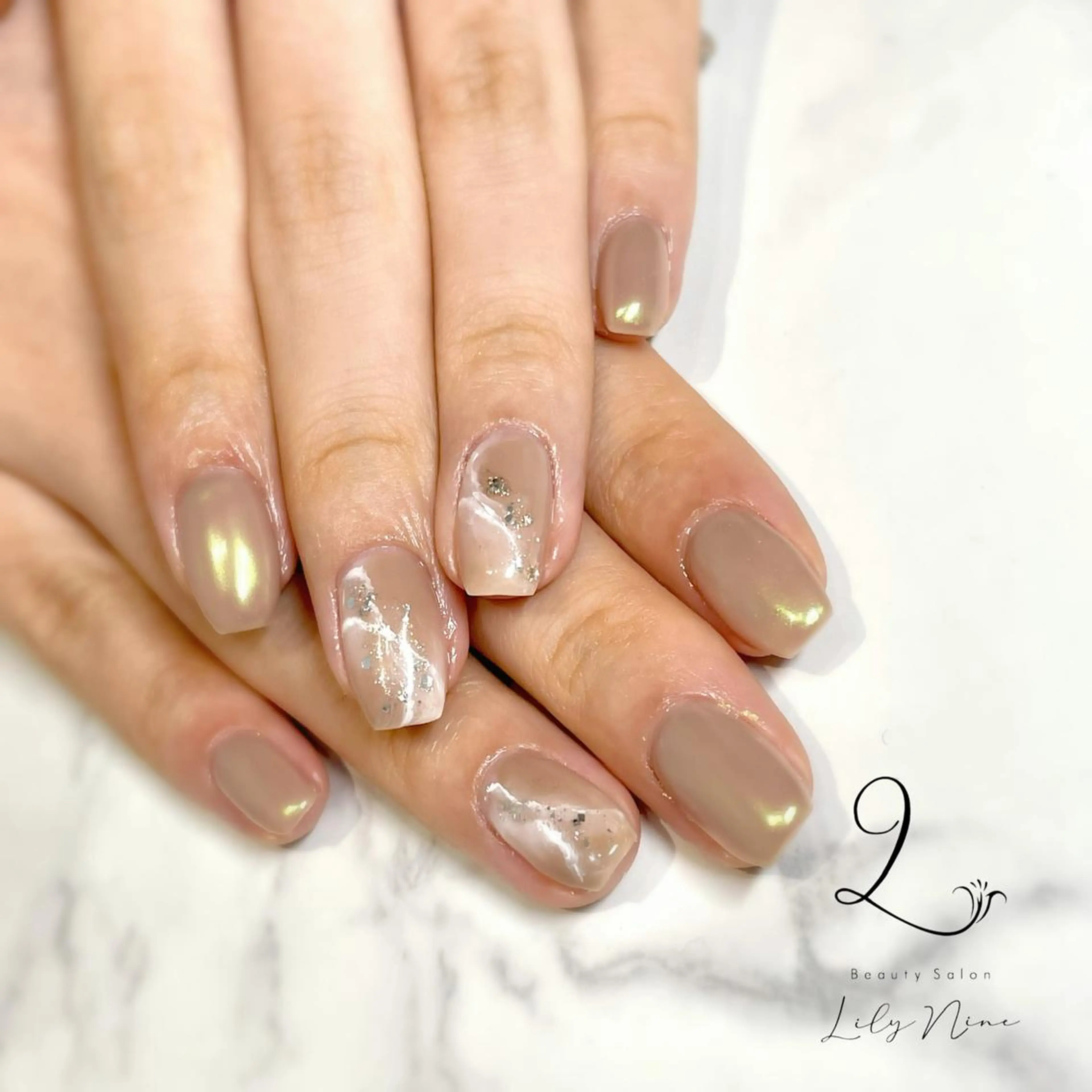 ネイル ニュアンスネイル REVIA :ayaのネイルデザイン