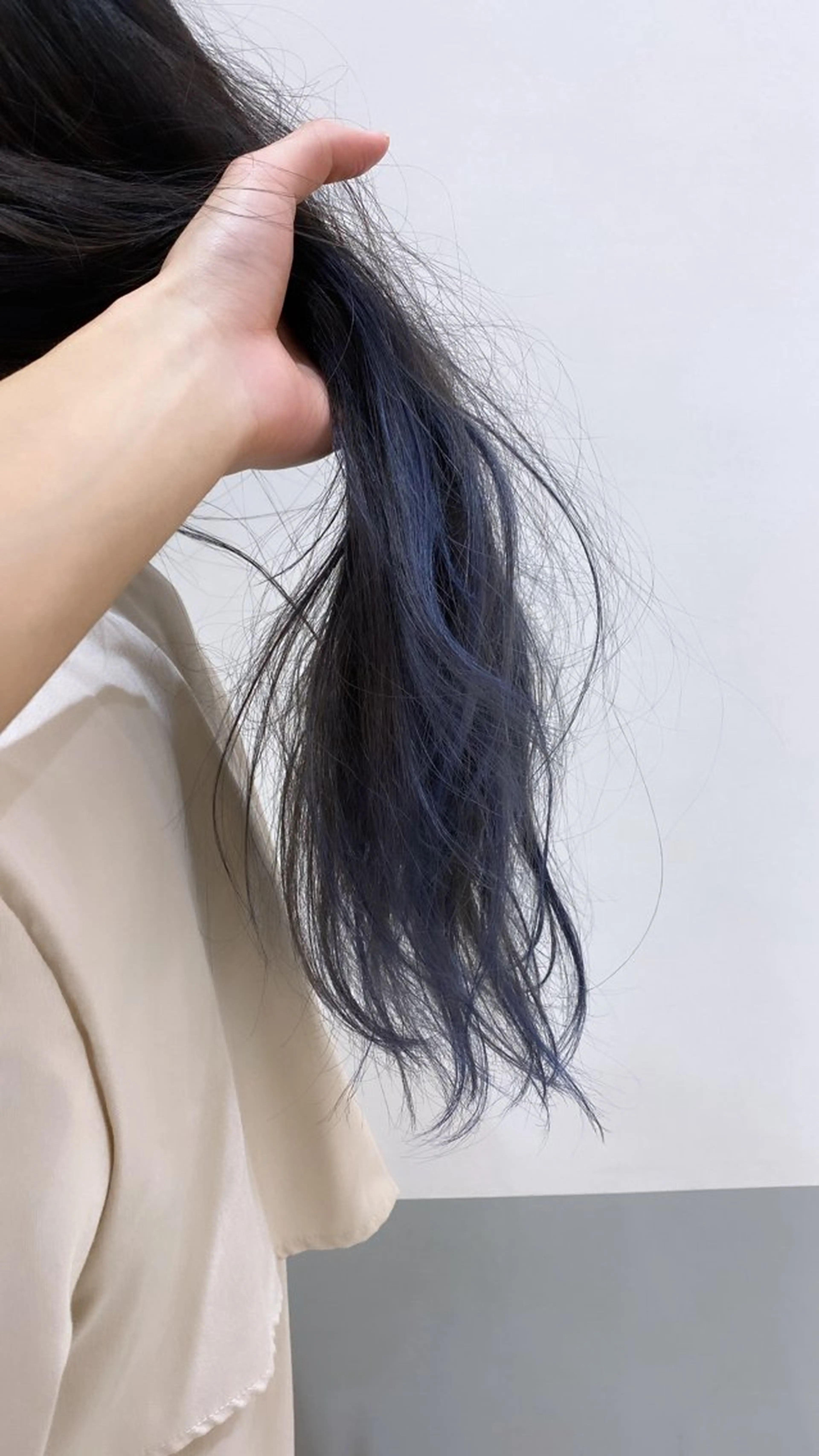 カラー ブリーチ ブルーカラー 💙ブリーチ/レイヤ ー東梅田💙はやとのヘアスタイル