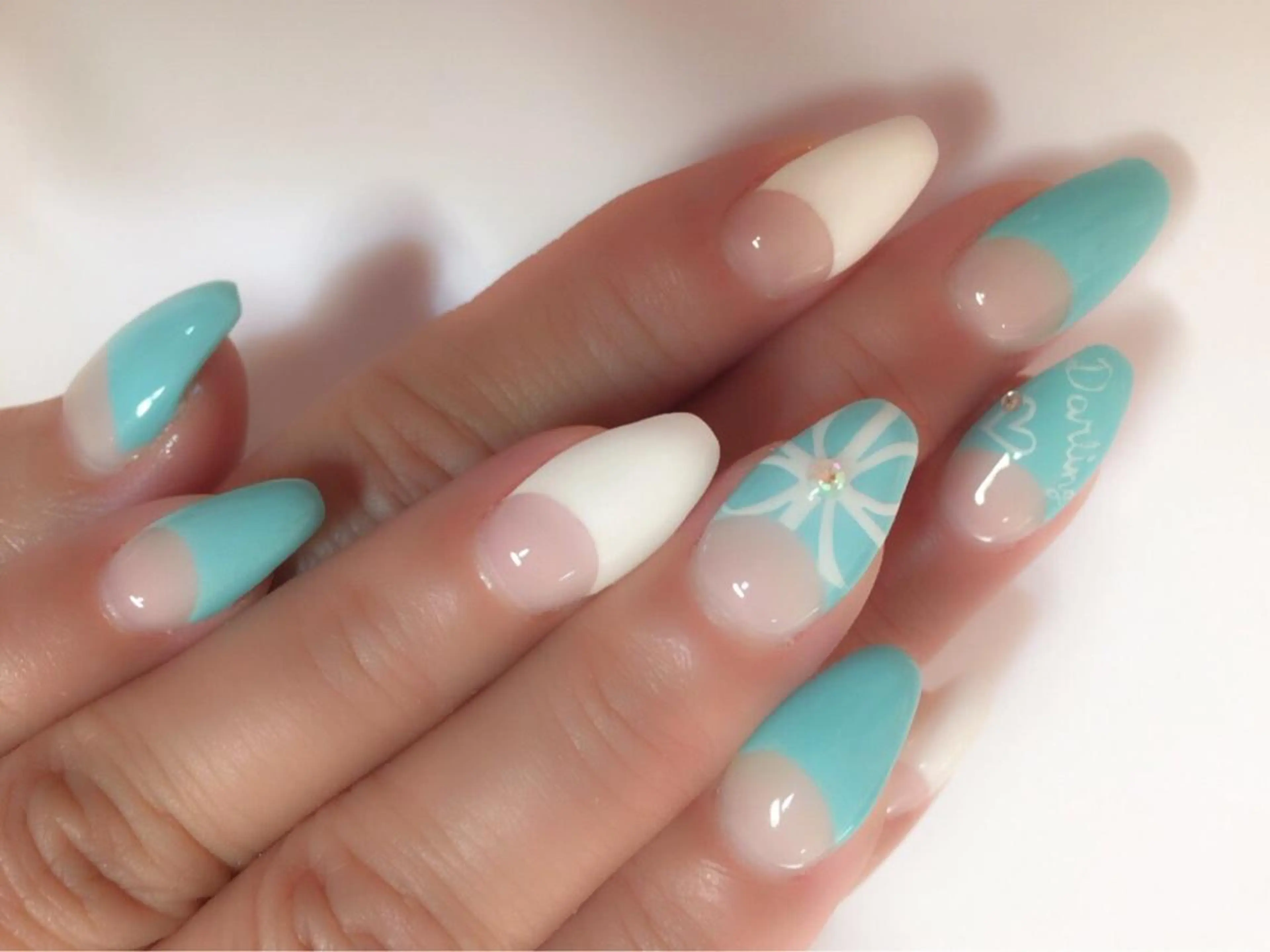 ミディアム カラー メンズ キッズ ネイル 卒業式のヘアスタイル アートネイル フットネイル ジェルネイル 卒業式 NAILSGOGO shibuyaのネイルデザイン