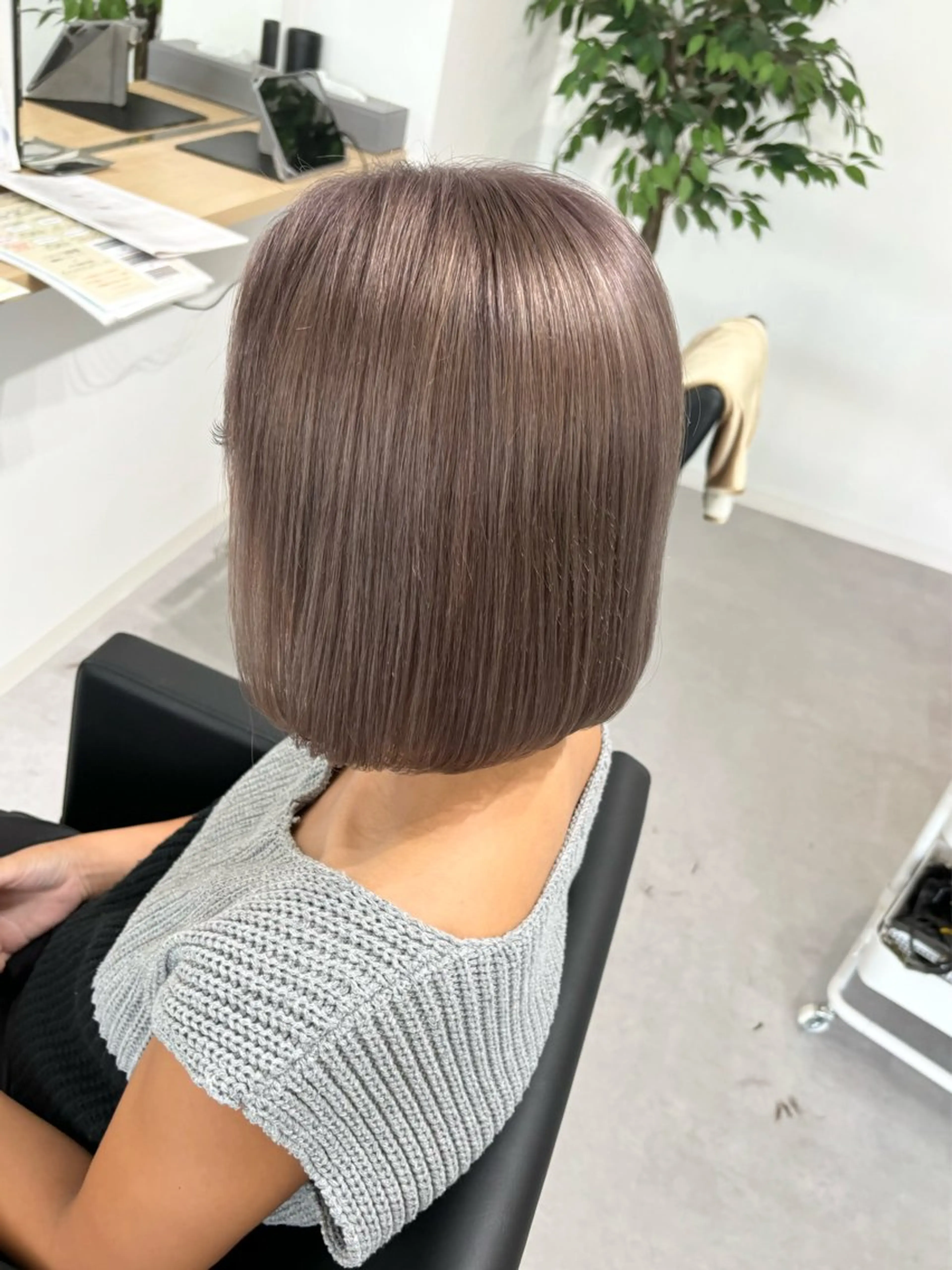 ミディアム LAFRE （ラフリ）所属・ケアブリーチ 黒瀬有汰のヘアスタイル