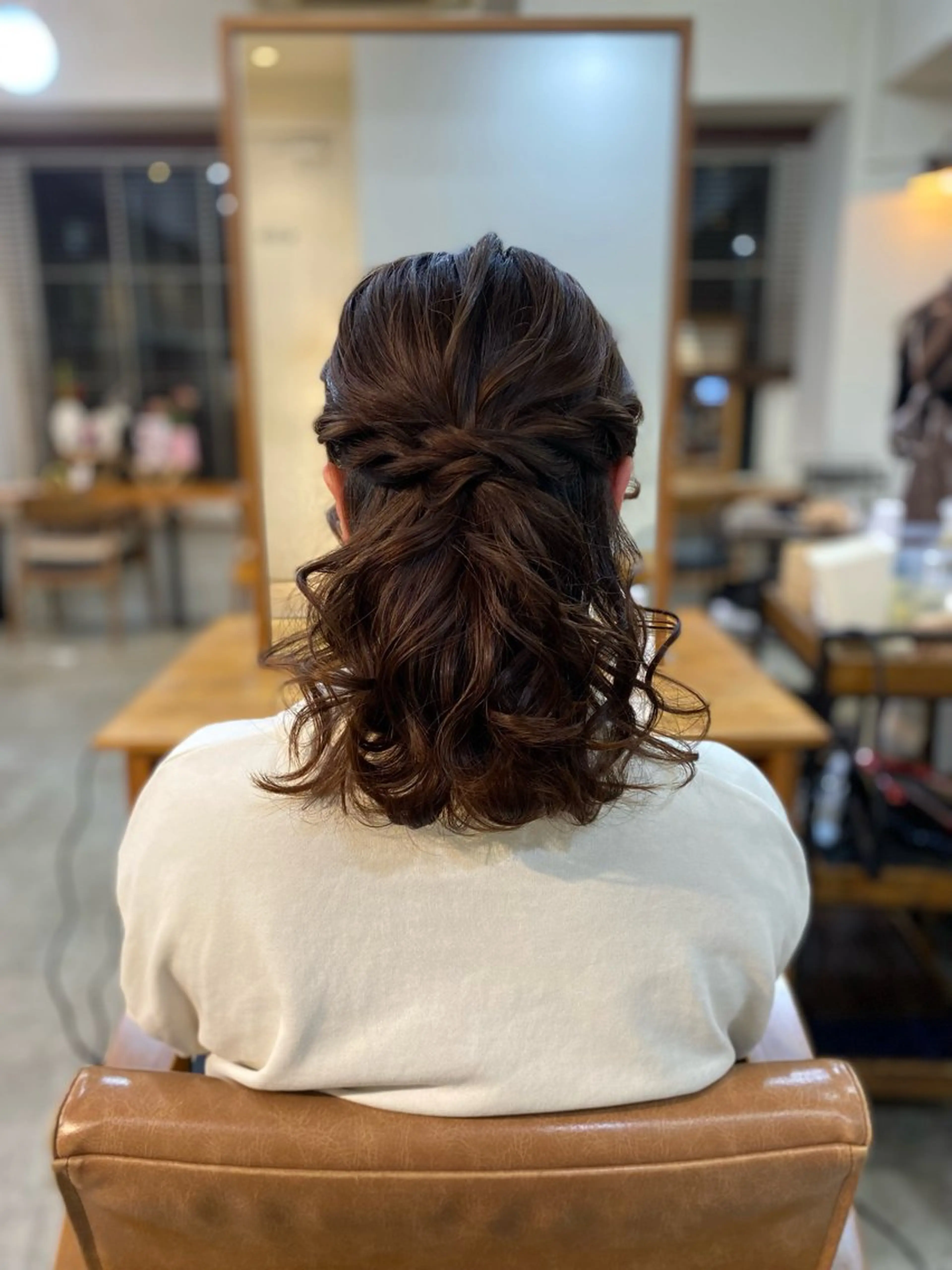 ミディアム ヘアアレンジ ハーフアップ ヘアセット 暖色/ブラウン/ 透明感/ゆうかのヘアスタイル