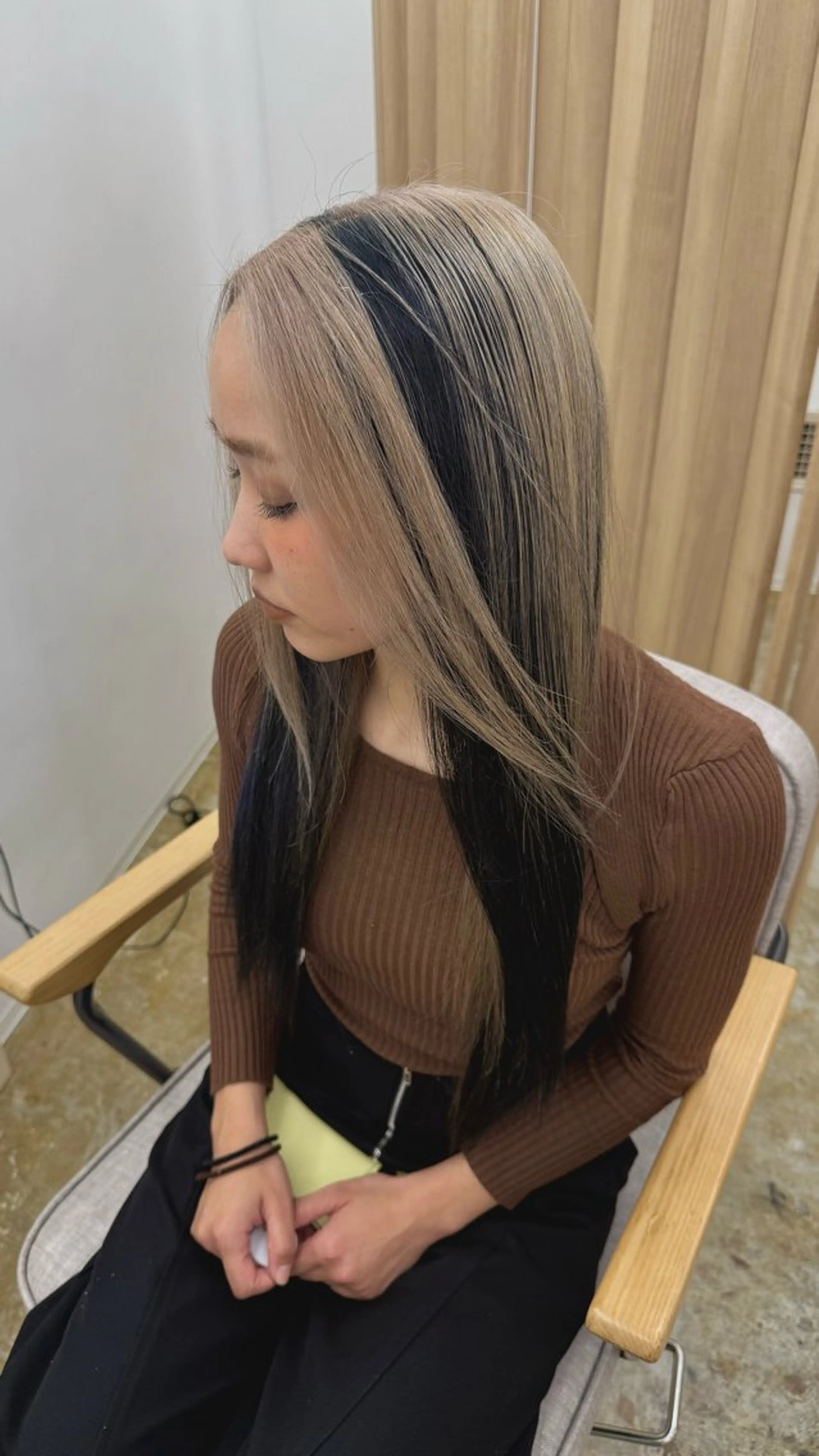 ロング カラー ヘアカラー SOYON所属・艶髪✖️ハイトーン 🫧YURIA🫧のヘアスタイル