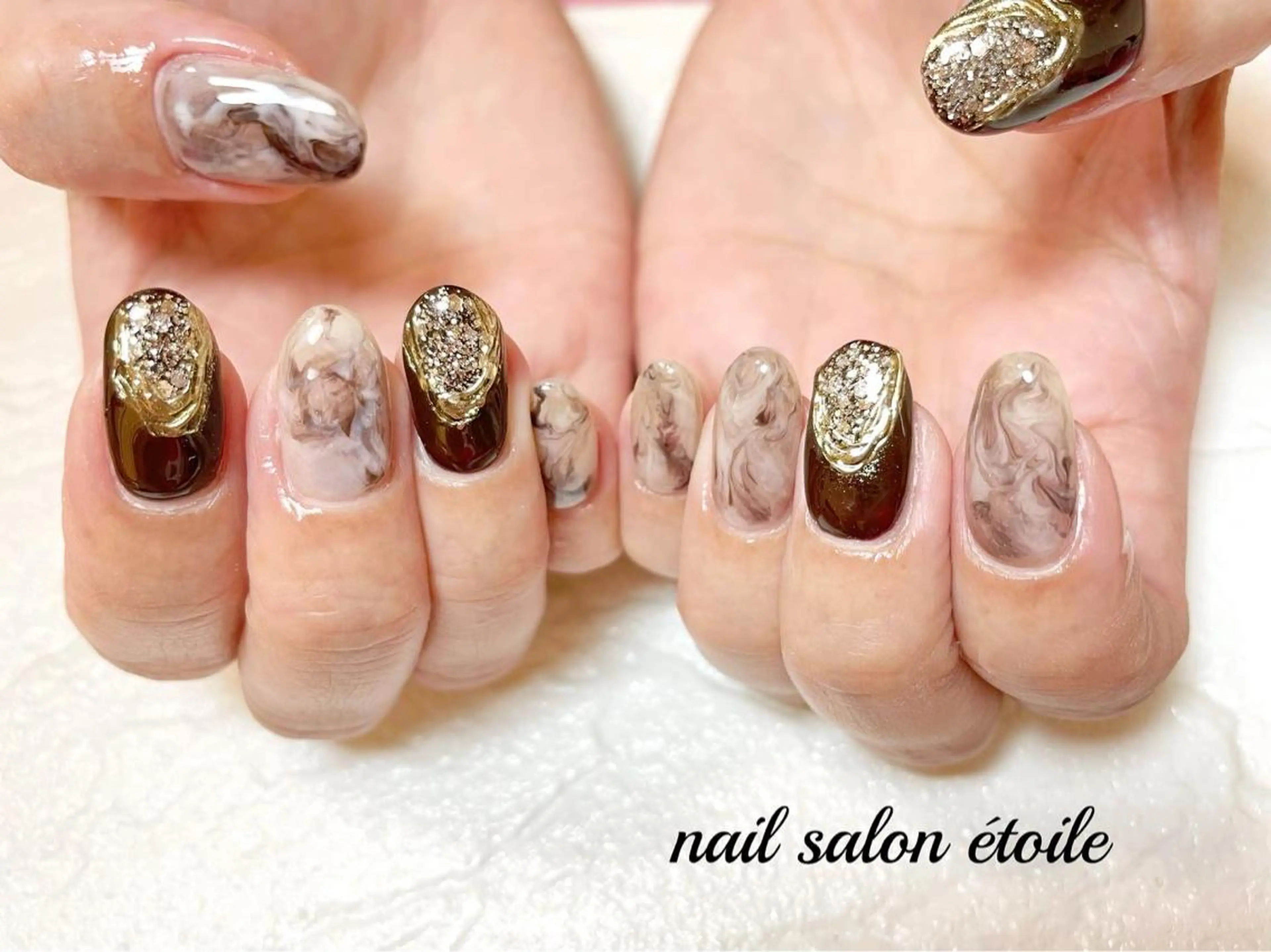 ネイル アートネイル ブラウン ジェルネイル ラメ(グリッター) ニュアンスネイル ハンドネイル nail salon étoileのネイルデザイン