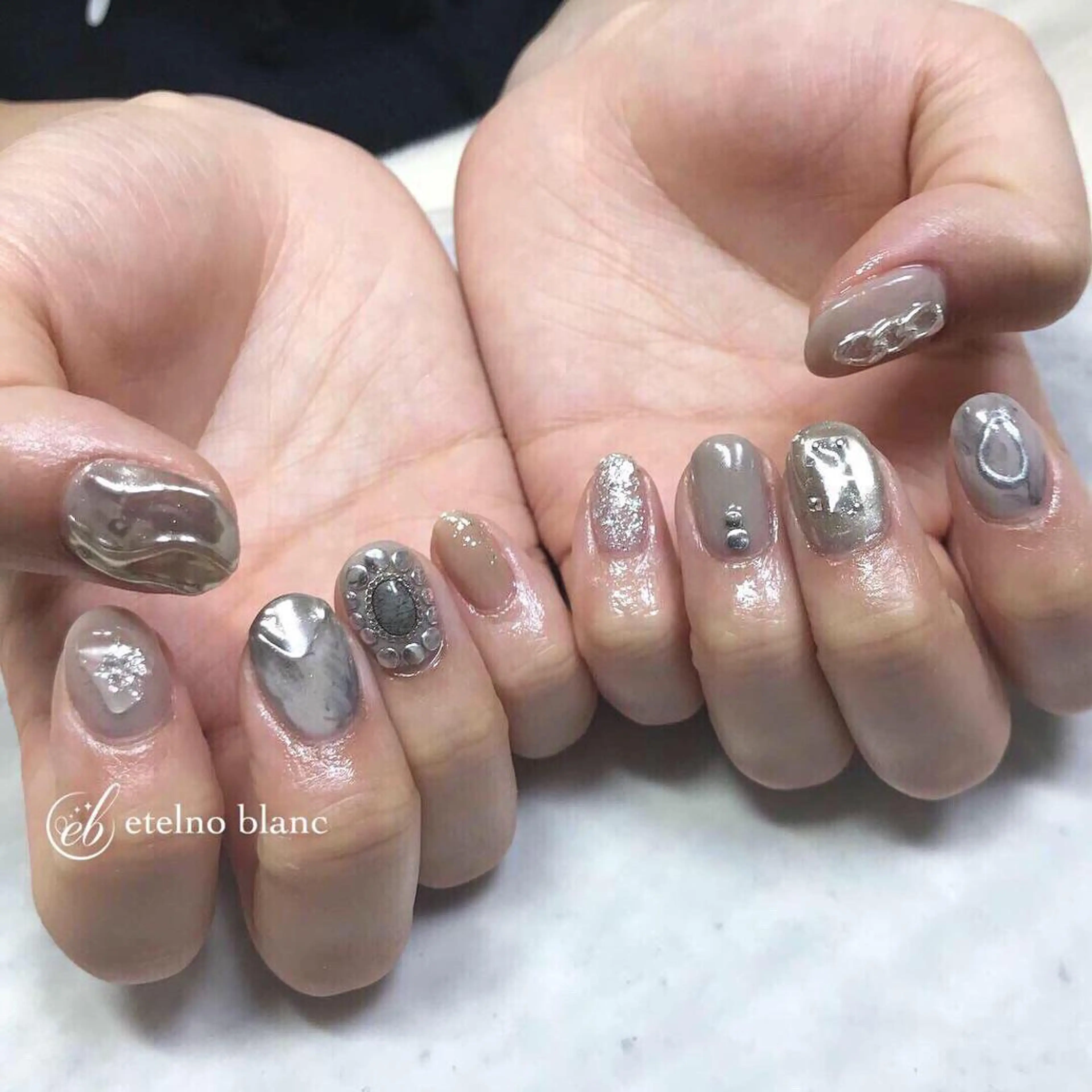ネイル etelno blanc中目黒のネイルデザイン