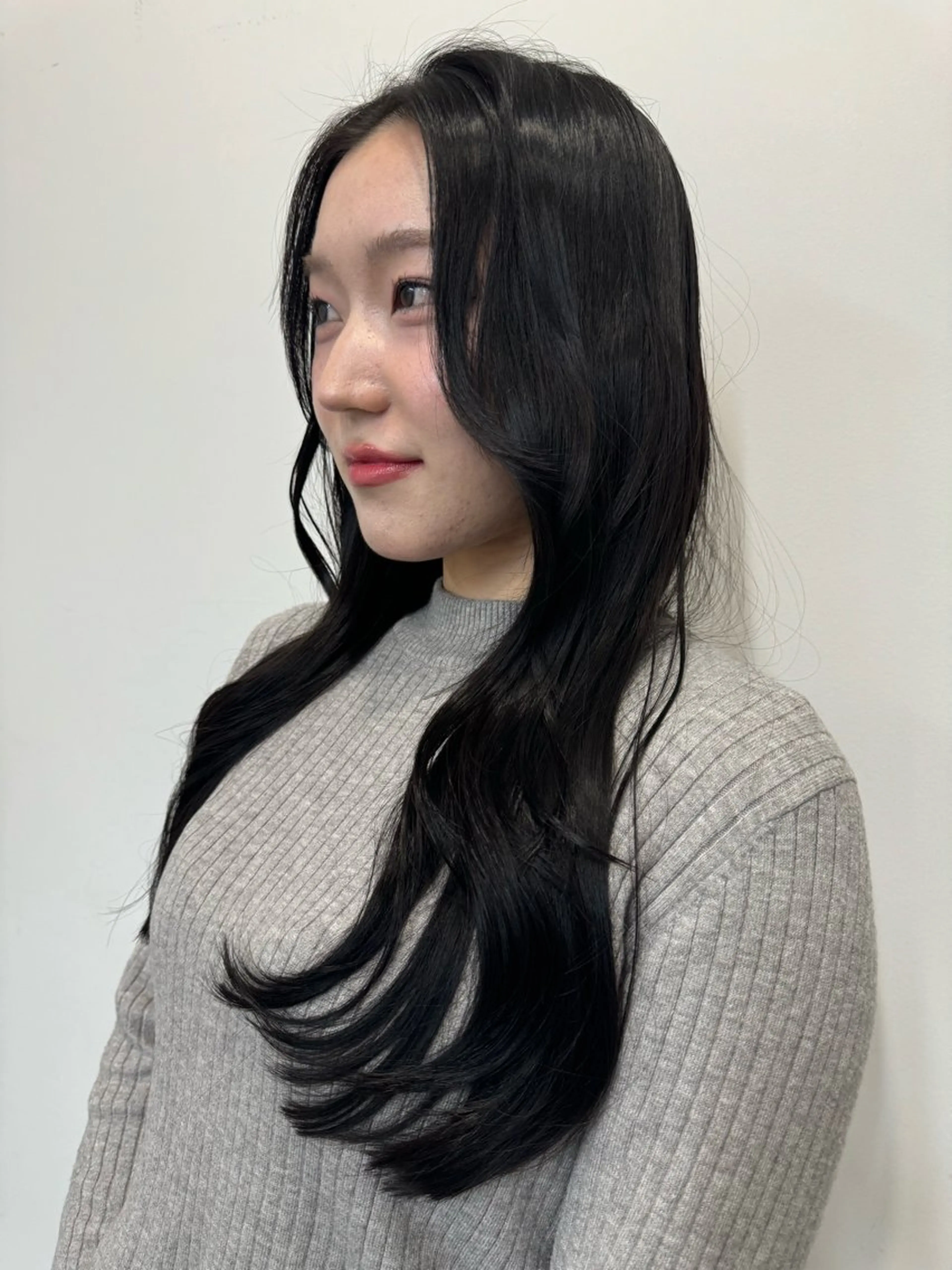 ロング レイヤーカット 韓国風レイヤーカット グレージュ/大希のヘアスタイル
