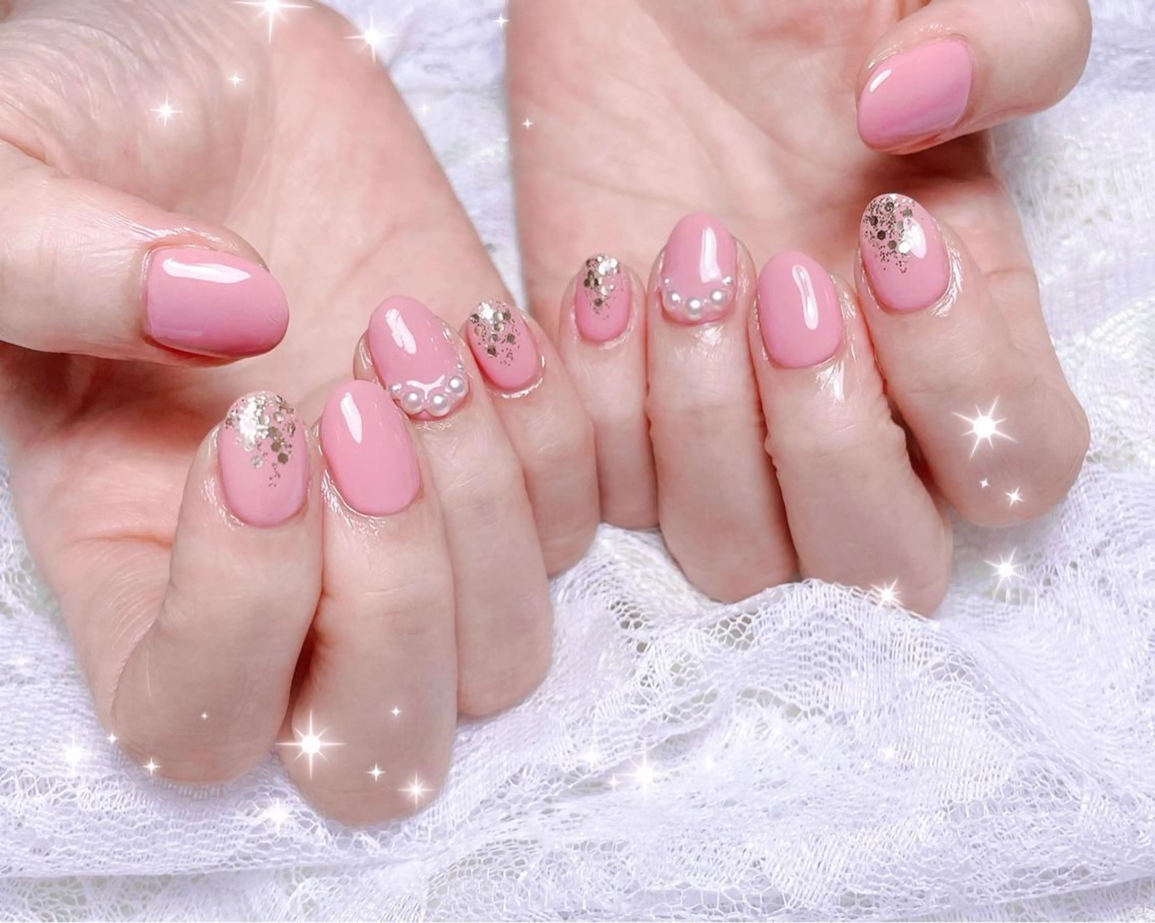 ネイル ラメ(グリッター) ピンク ピンクベージュ ハンドネイル FLARE NAIL フレアネイルのネイルデザイン