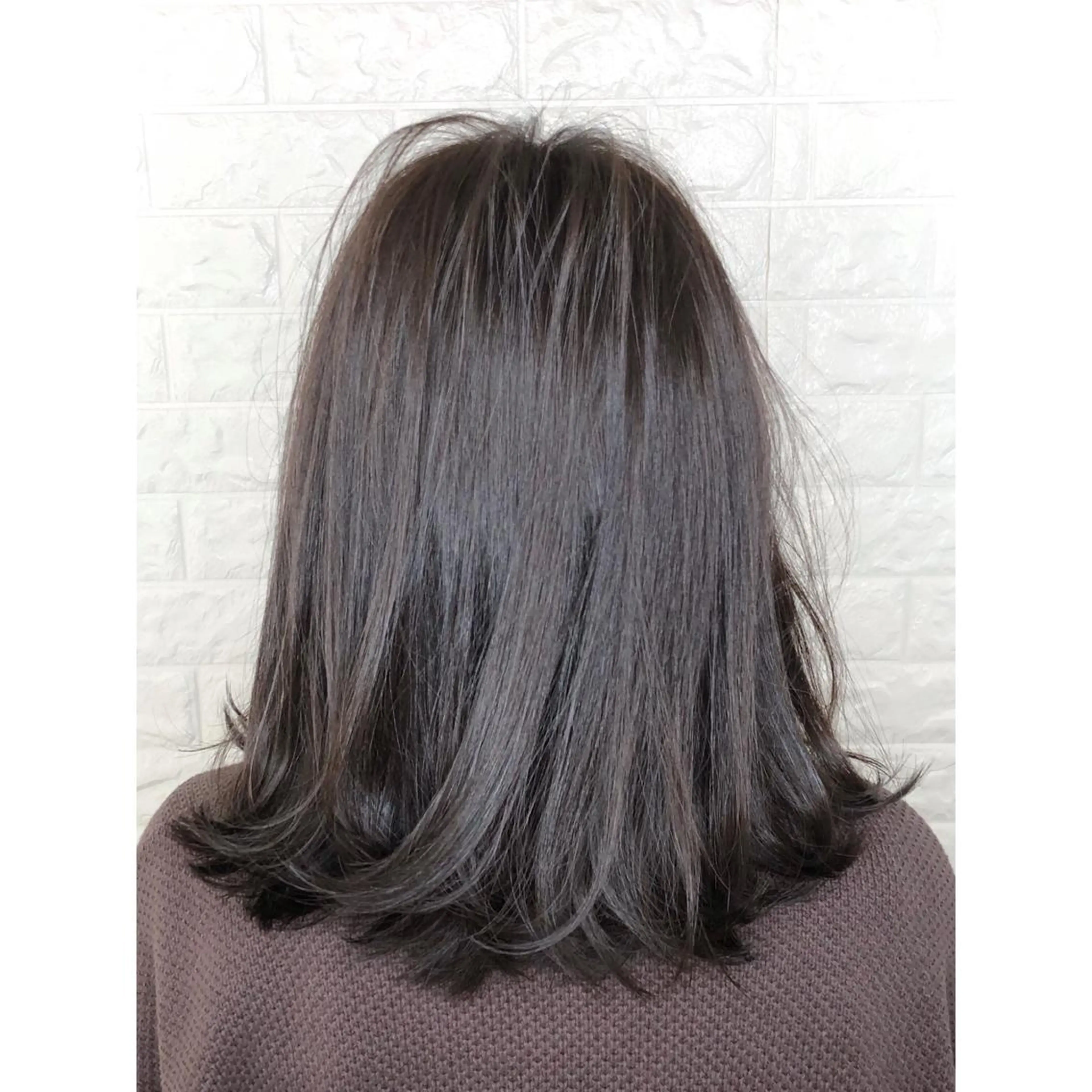 ミディアム カラー ブリーチ ブラウンカラー 透明感カラー イルミナカラー ブリーチなしカラー KIZU 髪質改善 オカルト怪談のヘアスタイル