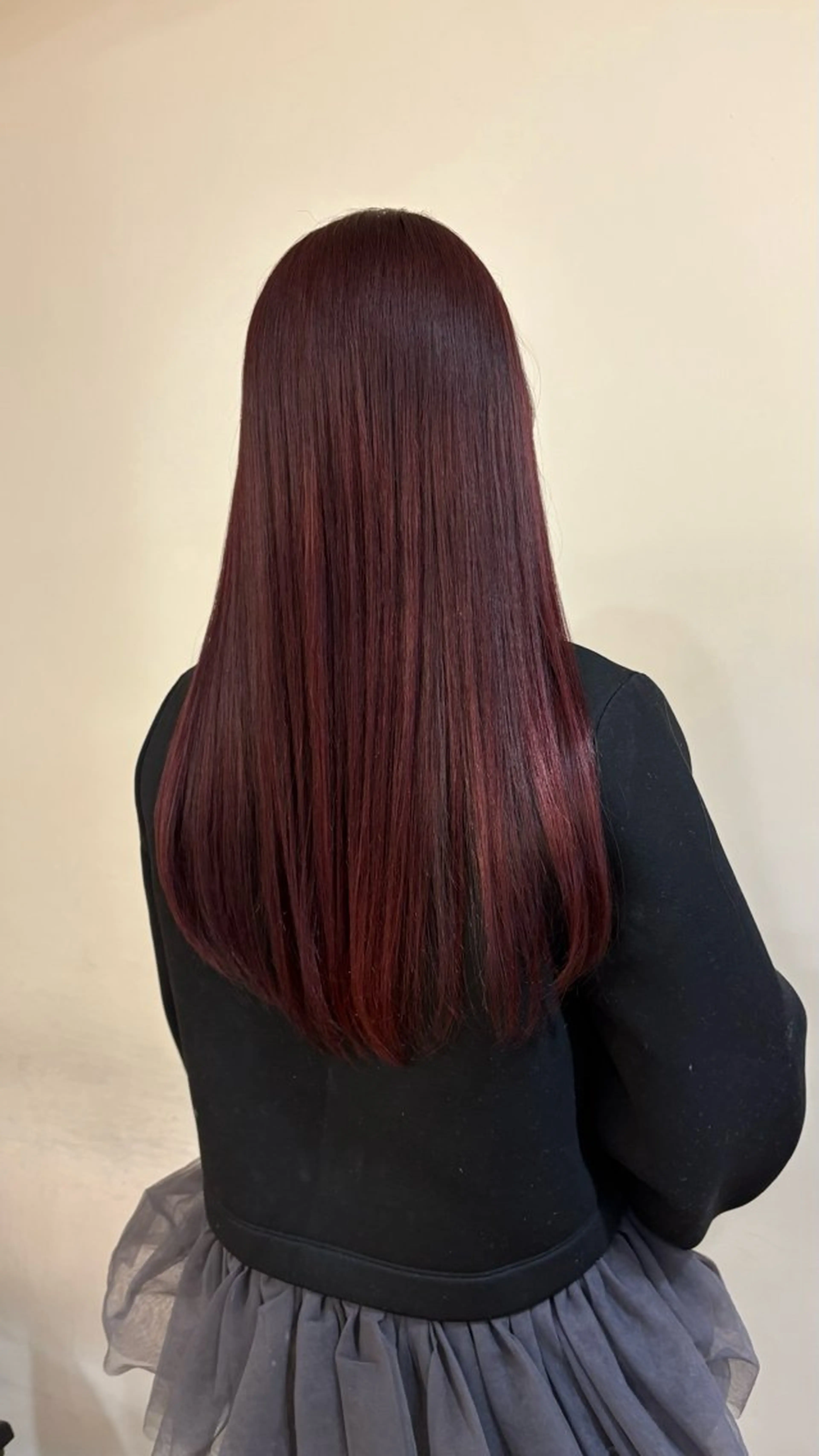 ロング ヘアカラー C-LOOP UNITED ATELIER所属・阿南 結実のヘアスタイル