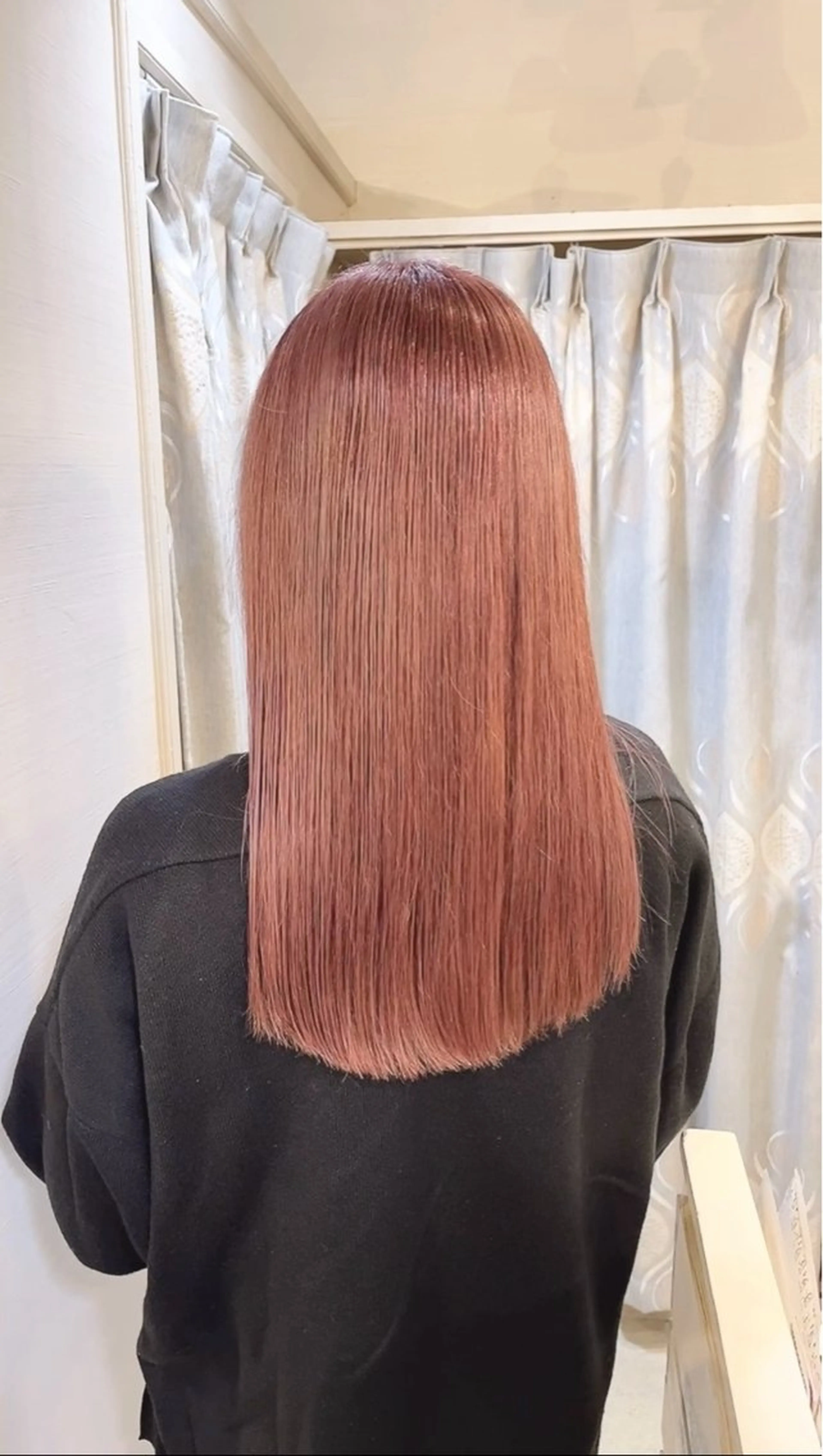 ロング カラー ベージュカラー ブリーチ ピンクカラー ピンクベージュ ヘアカラー カラー特化美容師 なかもと たつひろのヘアスタイル