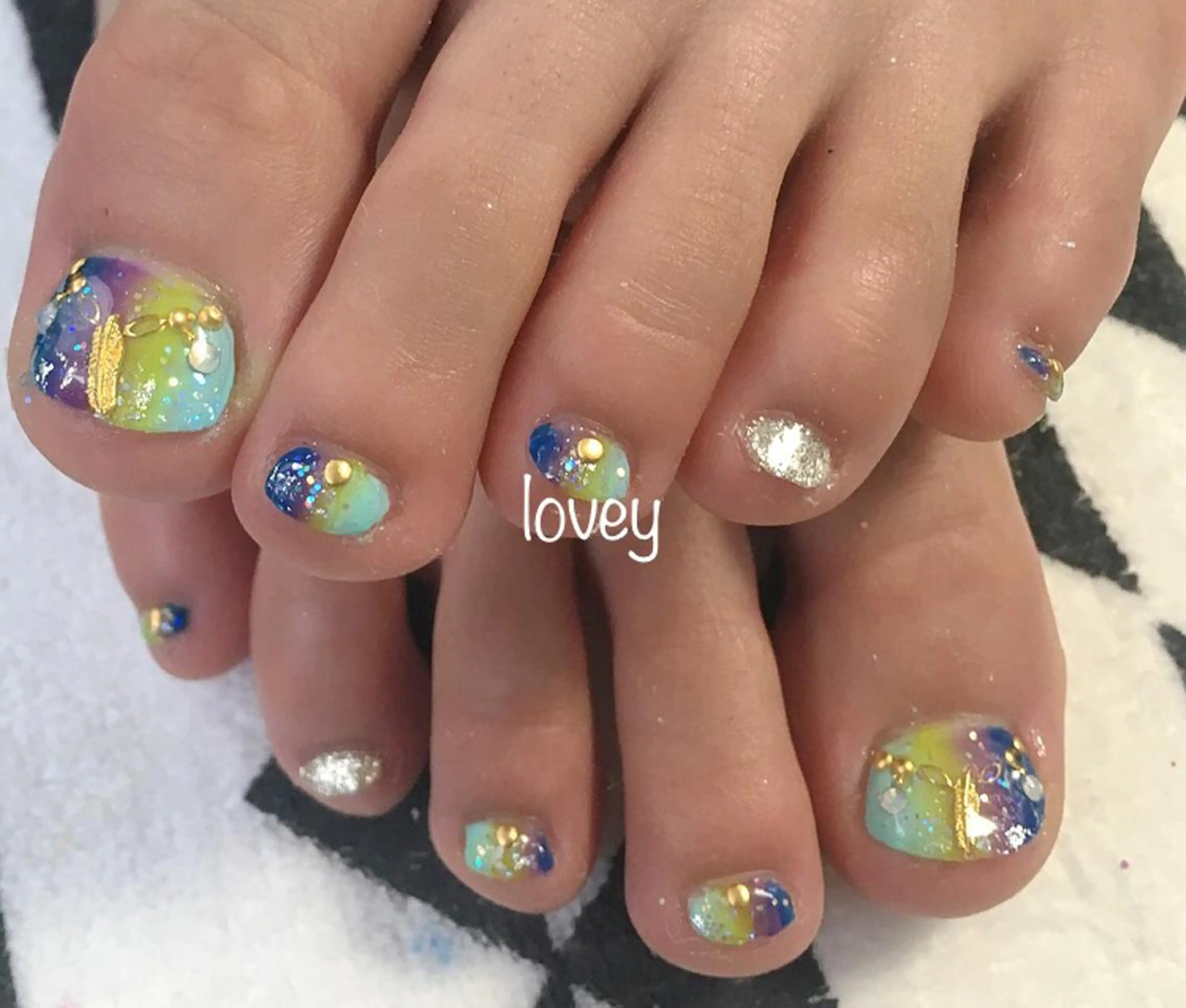 ネイル プライベートサロン loveyのネイルデザイン