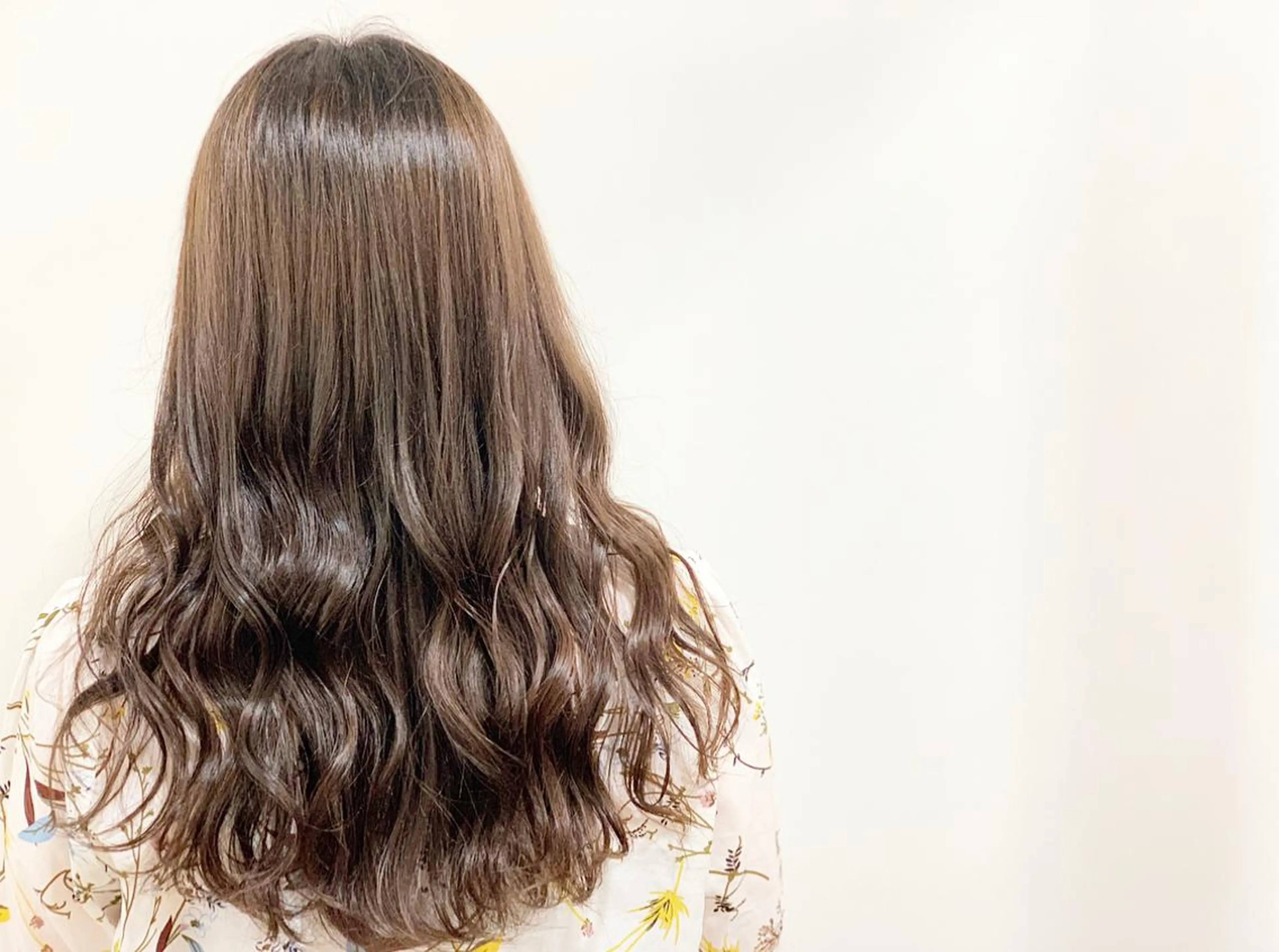 ロング カラー ヘアカラー トリートメント あべ ゆうかのヘアスタイル