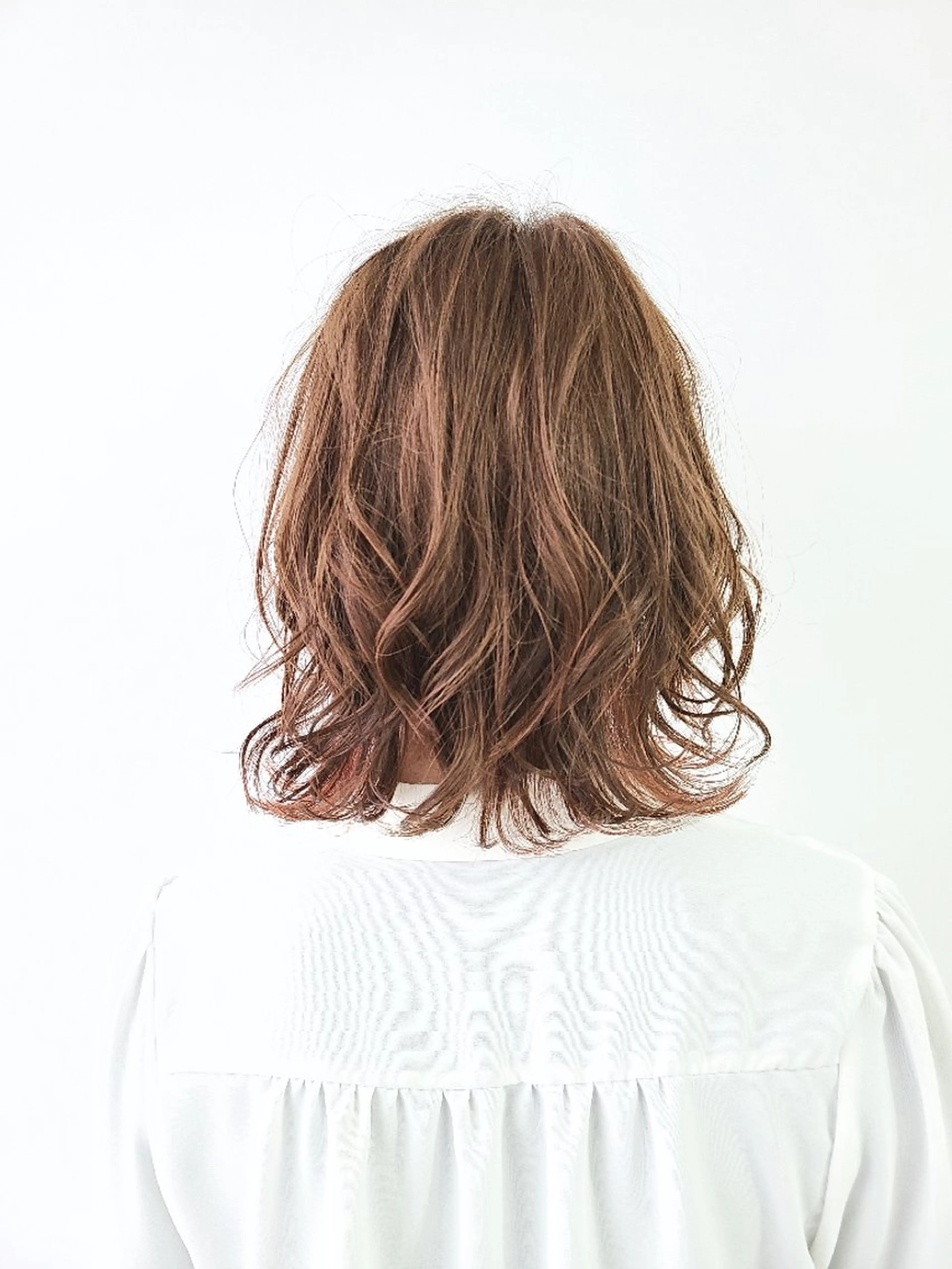 ミディアム GO TODAYシェアサロン岡山店所属・🎗️髪質改善・美髪 艶髪🥇小西邦生のヘアスタイル
