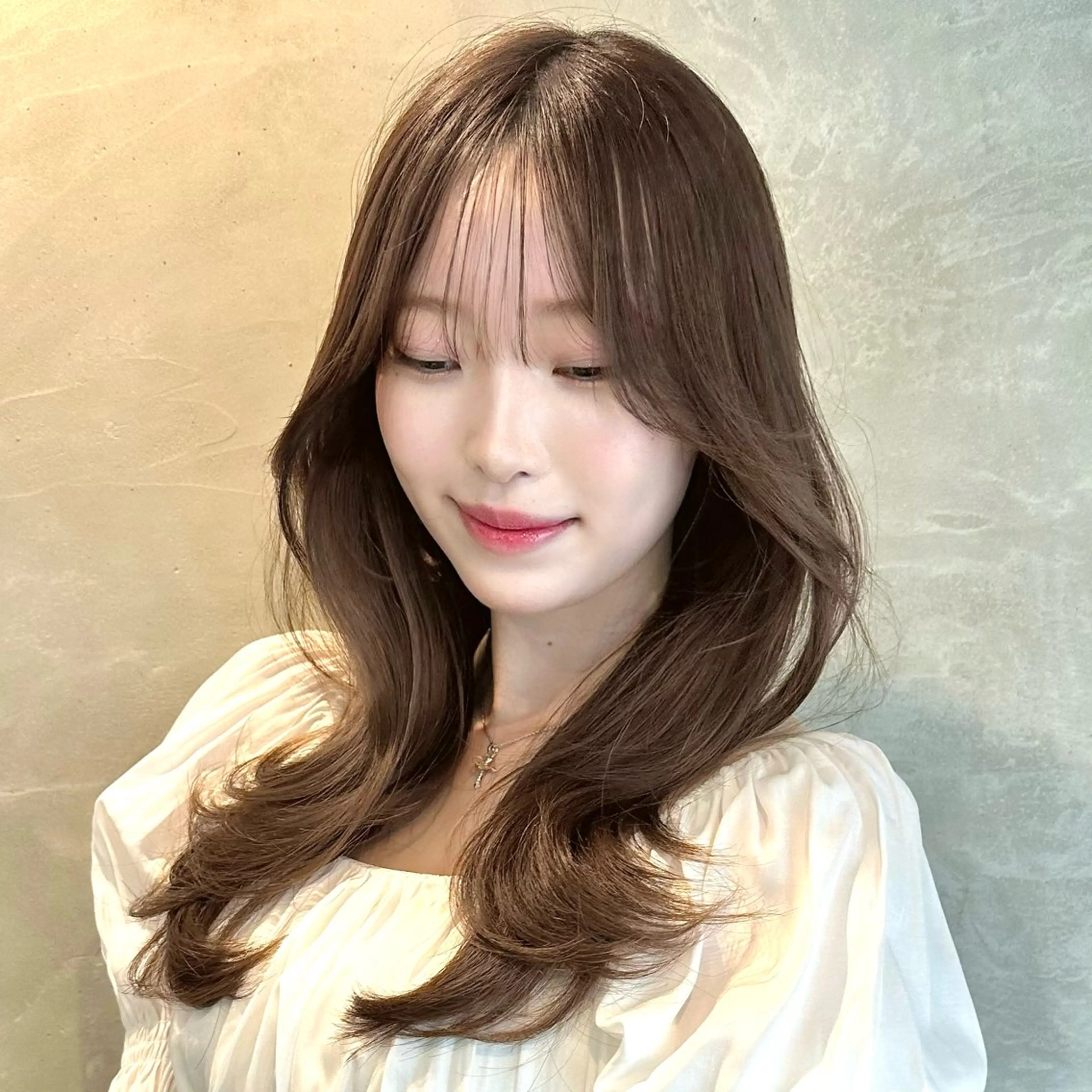 セミロング カット ヘアカラー トリートメント 🌹ハッシュカット、 レイヤー韓国ヘア🌹のヘアスタイル