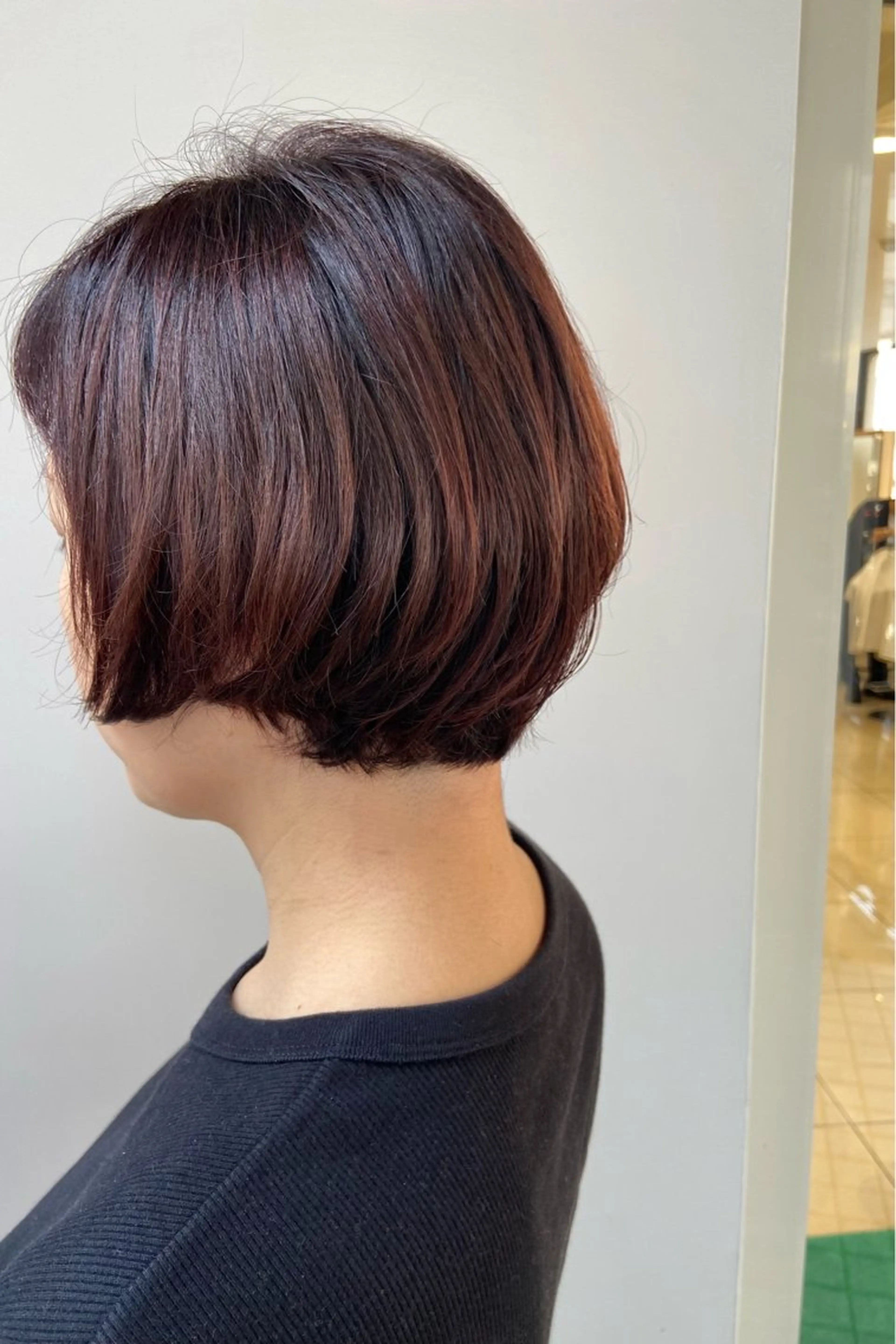 ショート カラー 30代からの大人 ショートのヘアスタイル