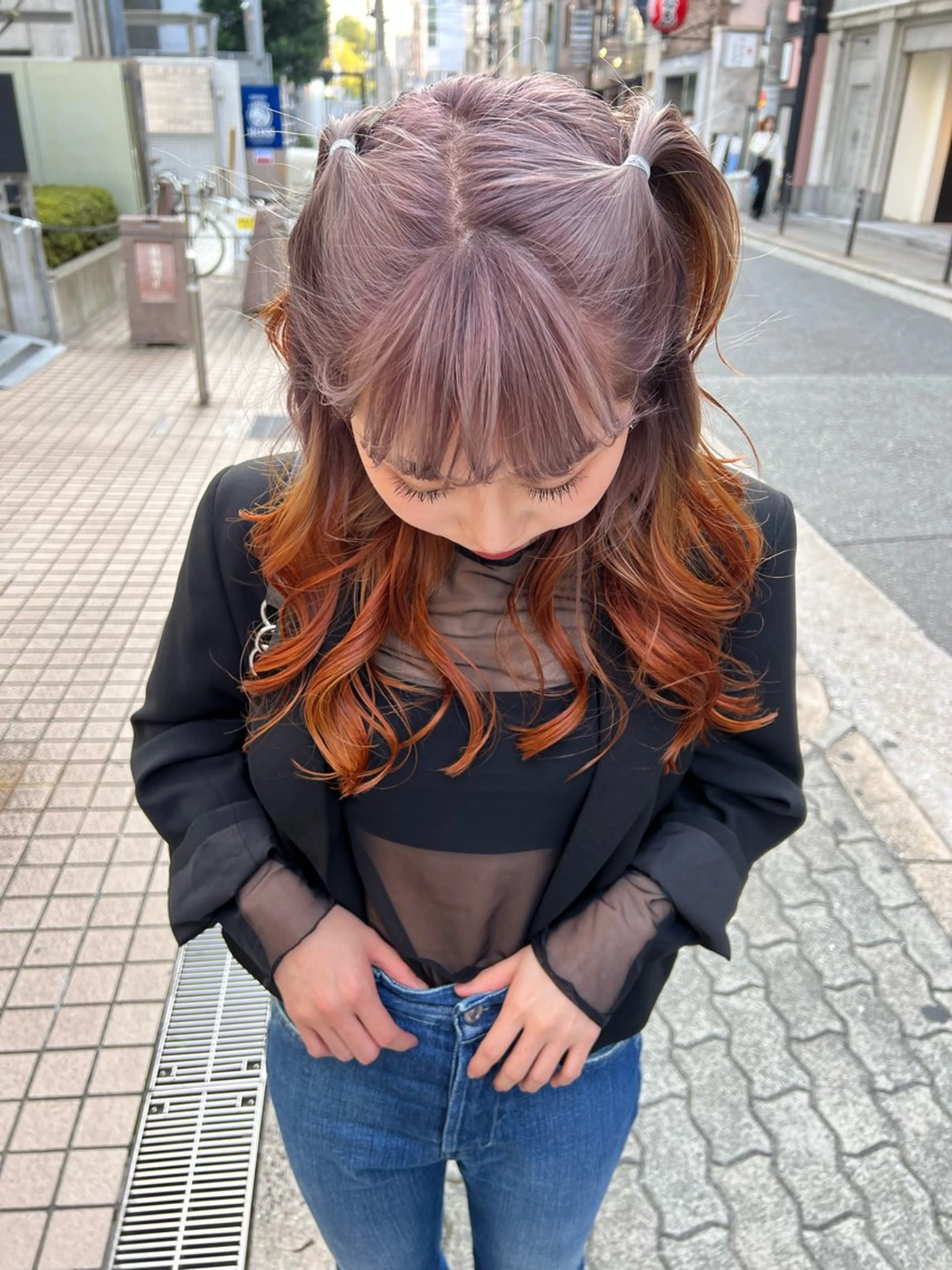 セミロング カラー ラベンダーカラー オレンジ ハイトーンカラー🍑 maanaのヘアスタイル