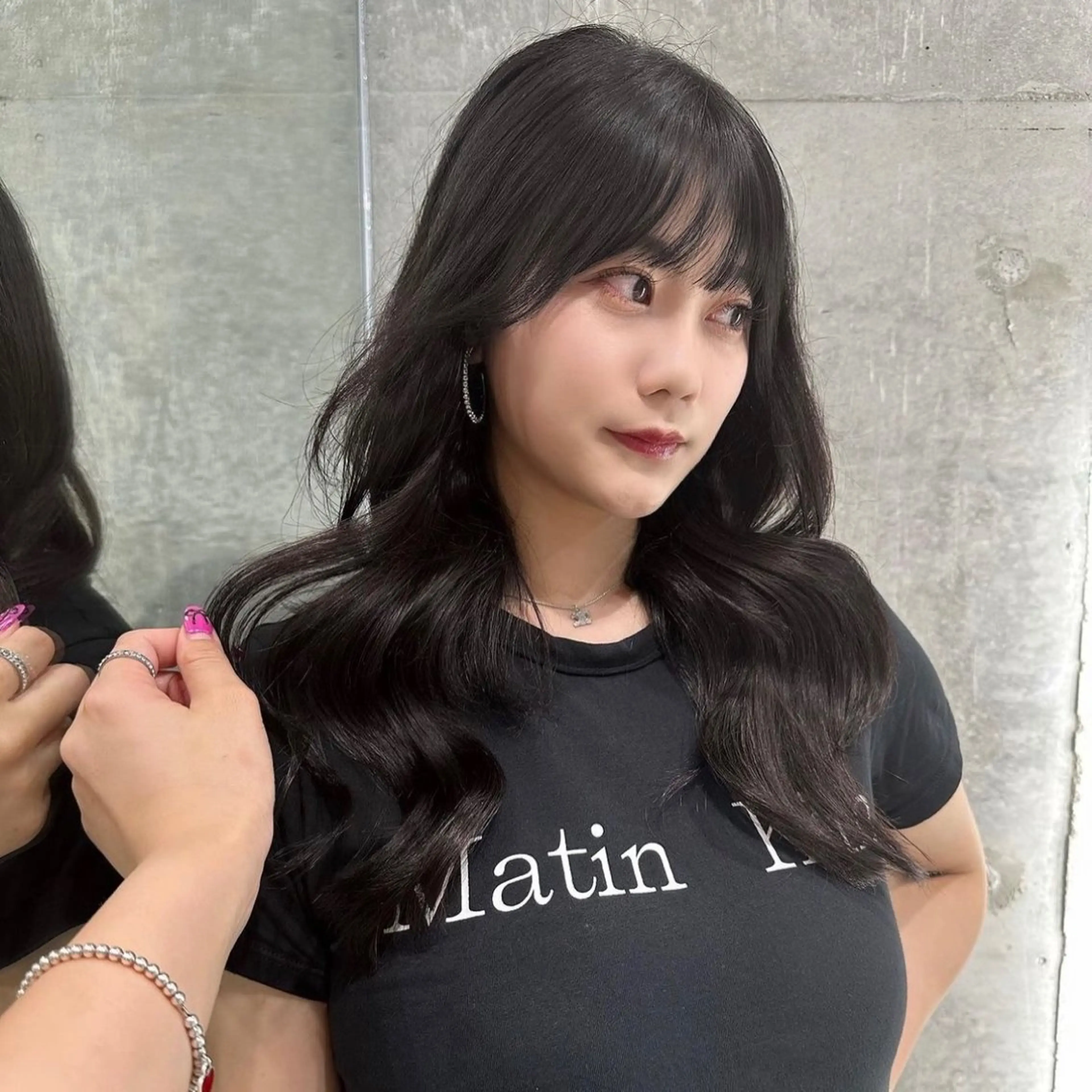ロング ♡Yoshino♡ 艶グレージュカラーのヘアスタイル