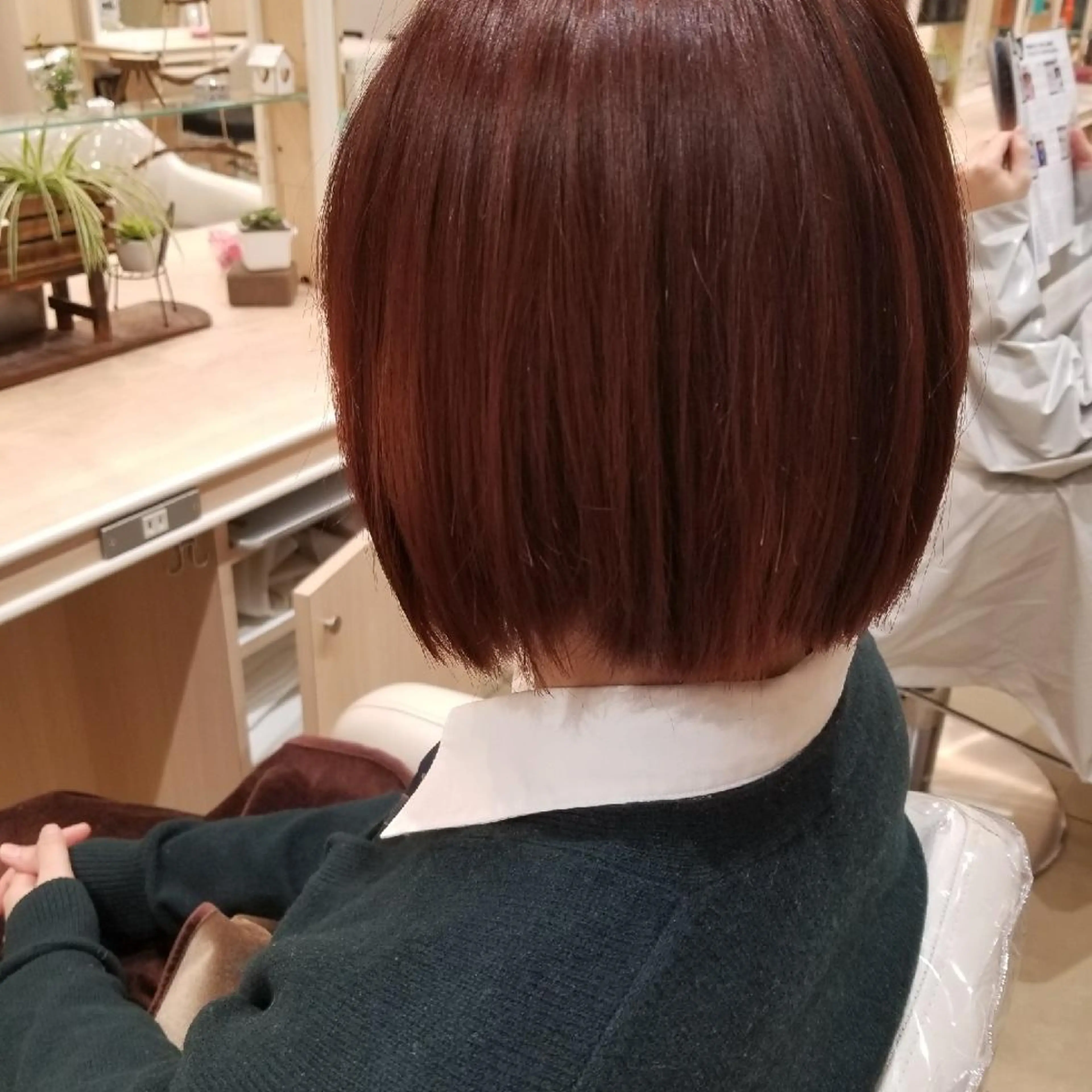 ショート カラー カット 山内 佐江子のヘアスタイル