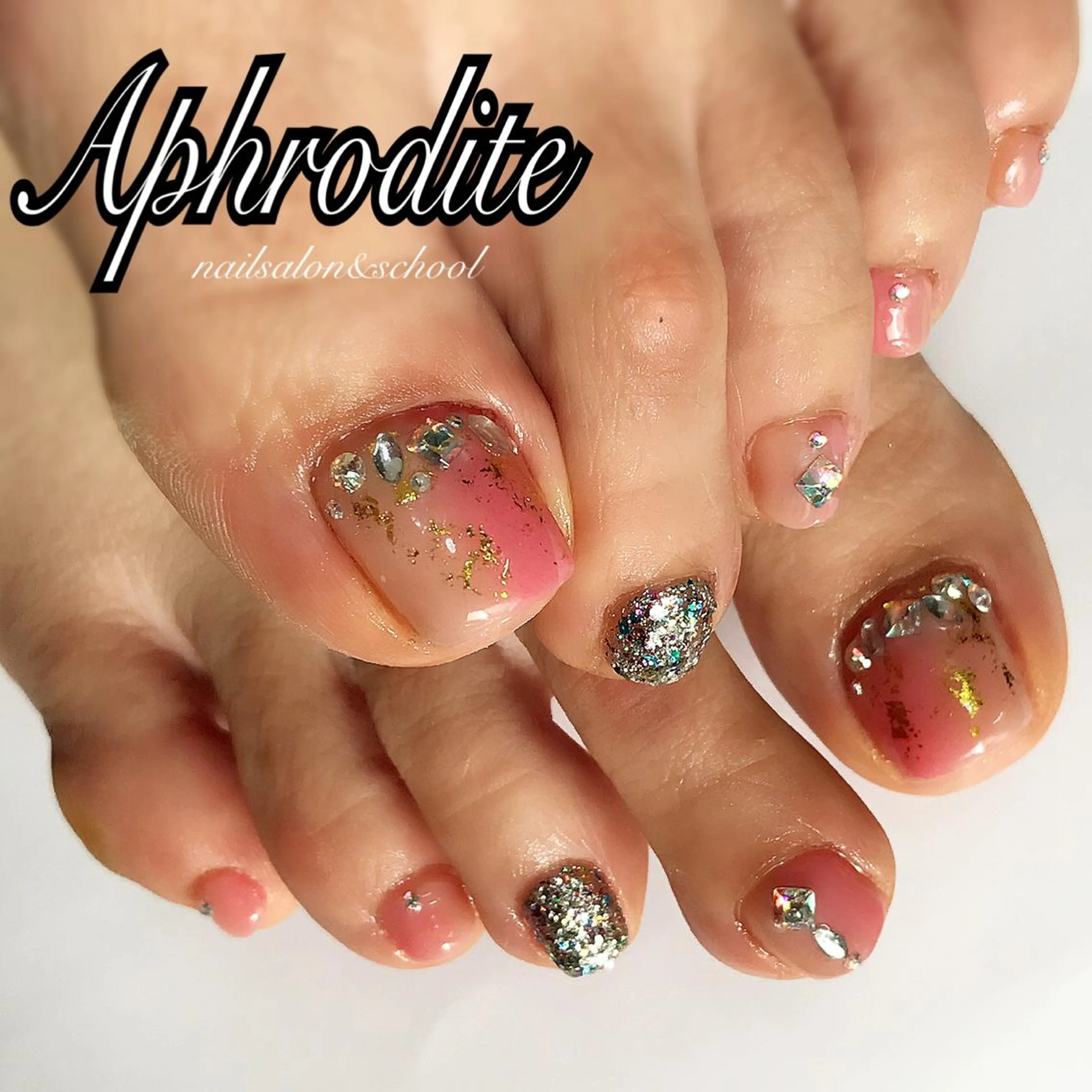 ネイル フットネイル APHRODITE Nagisaのネイルデザイン