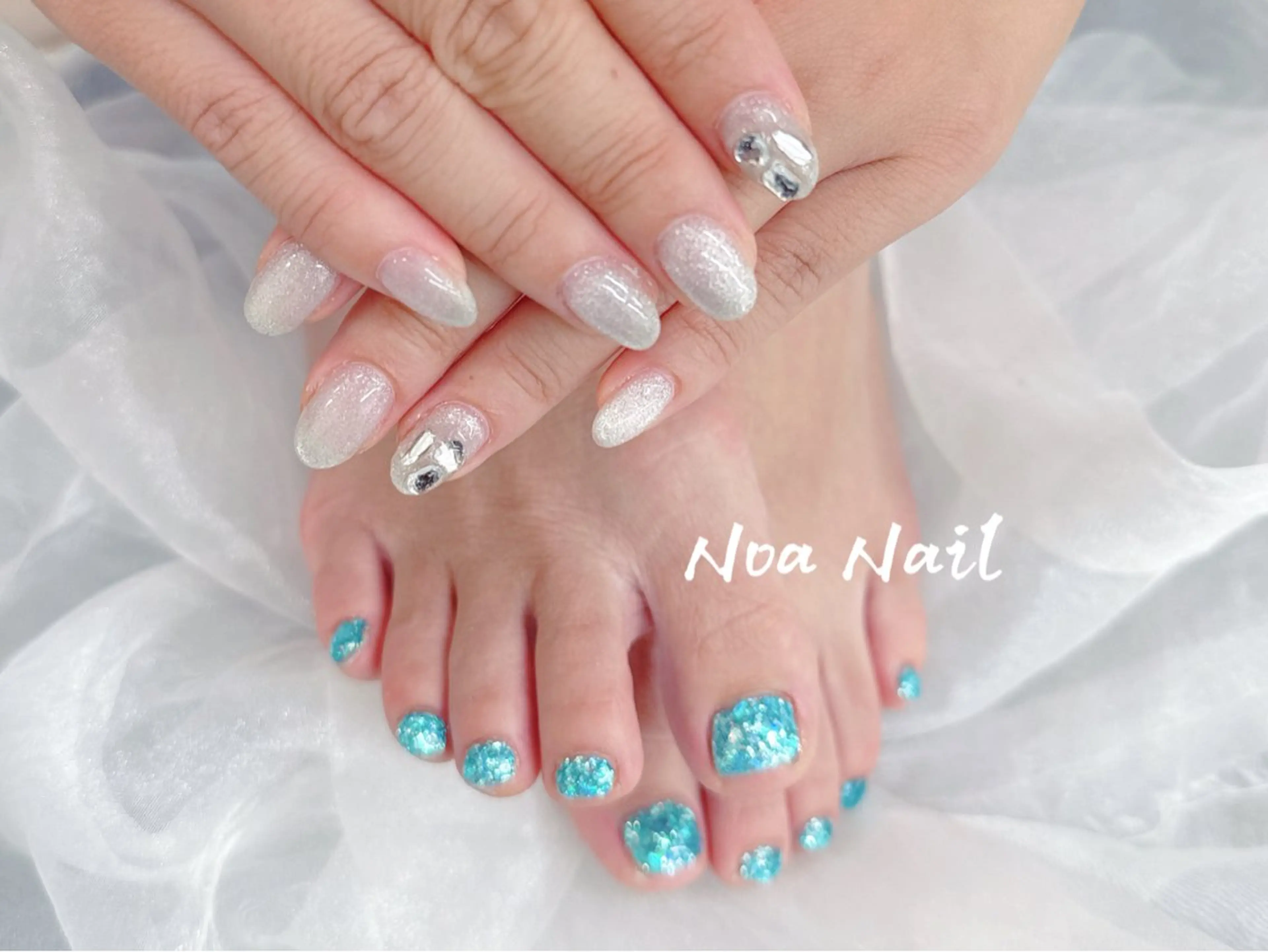 ネイル オーロラネイル フレンチネイル グラデーション 韓国ネイル マグネットネイル ハンドネイル NOA NAILのネイルデザイン
