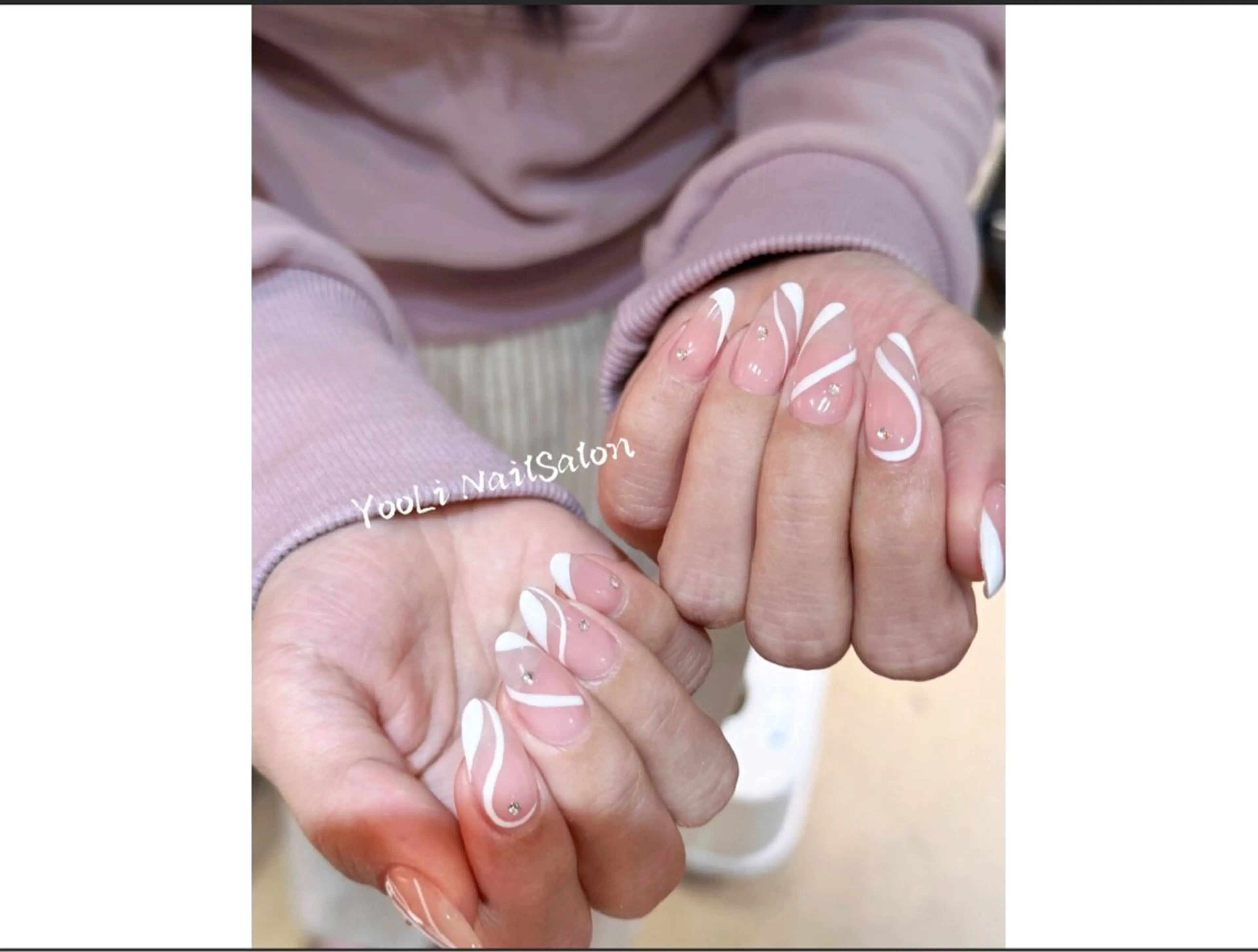 ネイル アートネイル オーロラネイル チークネイル フレンチネイル ガラスフレンチ ハンドネイル 🎀🎀YooLi Nail Salonのネイルデザイン