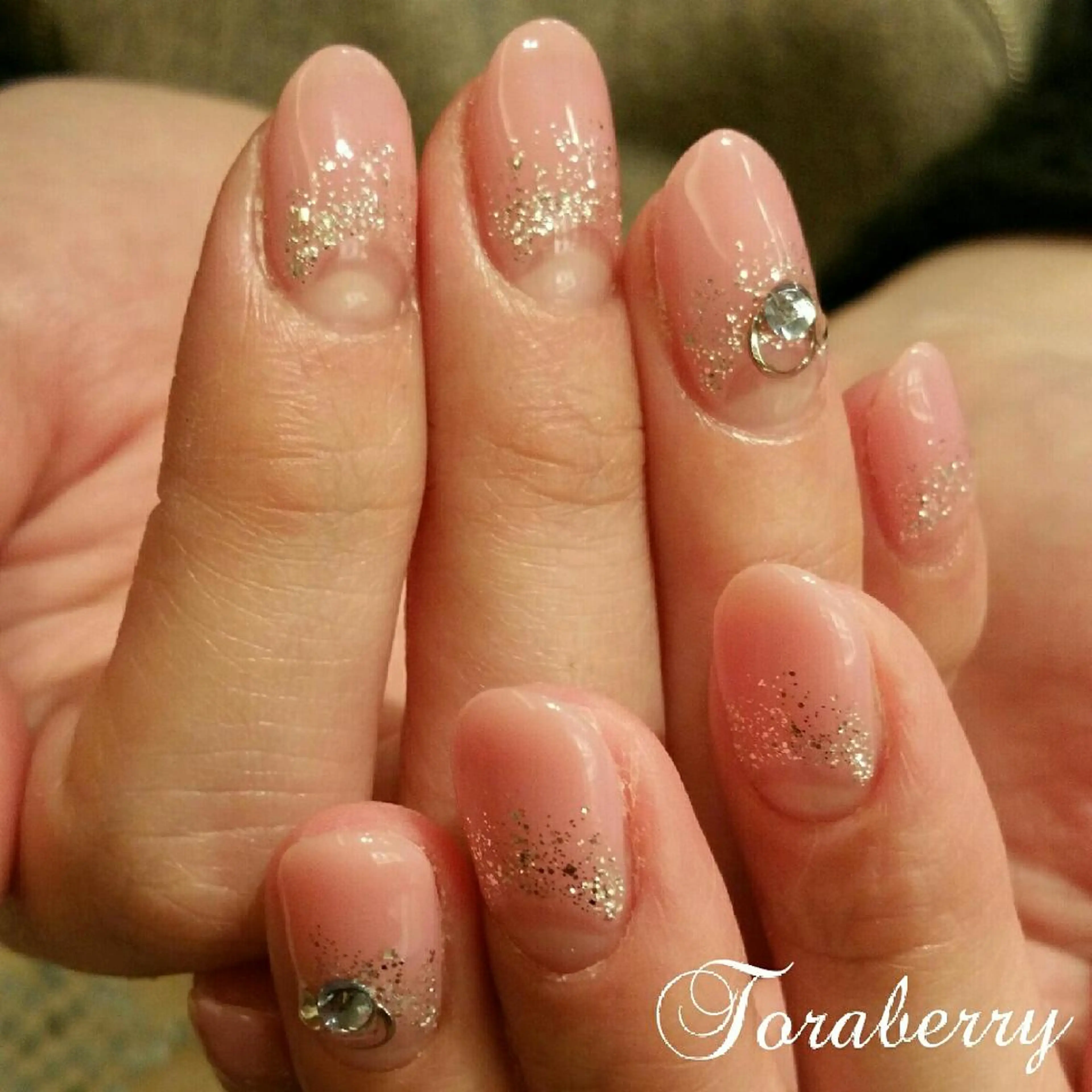 ネイル フレンチネイル 逆フレンチ ネイリスト なつみのネイルデザイン