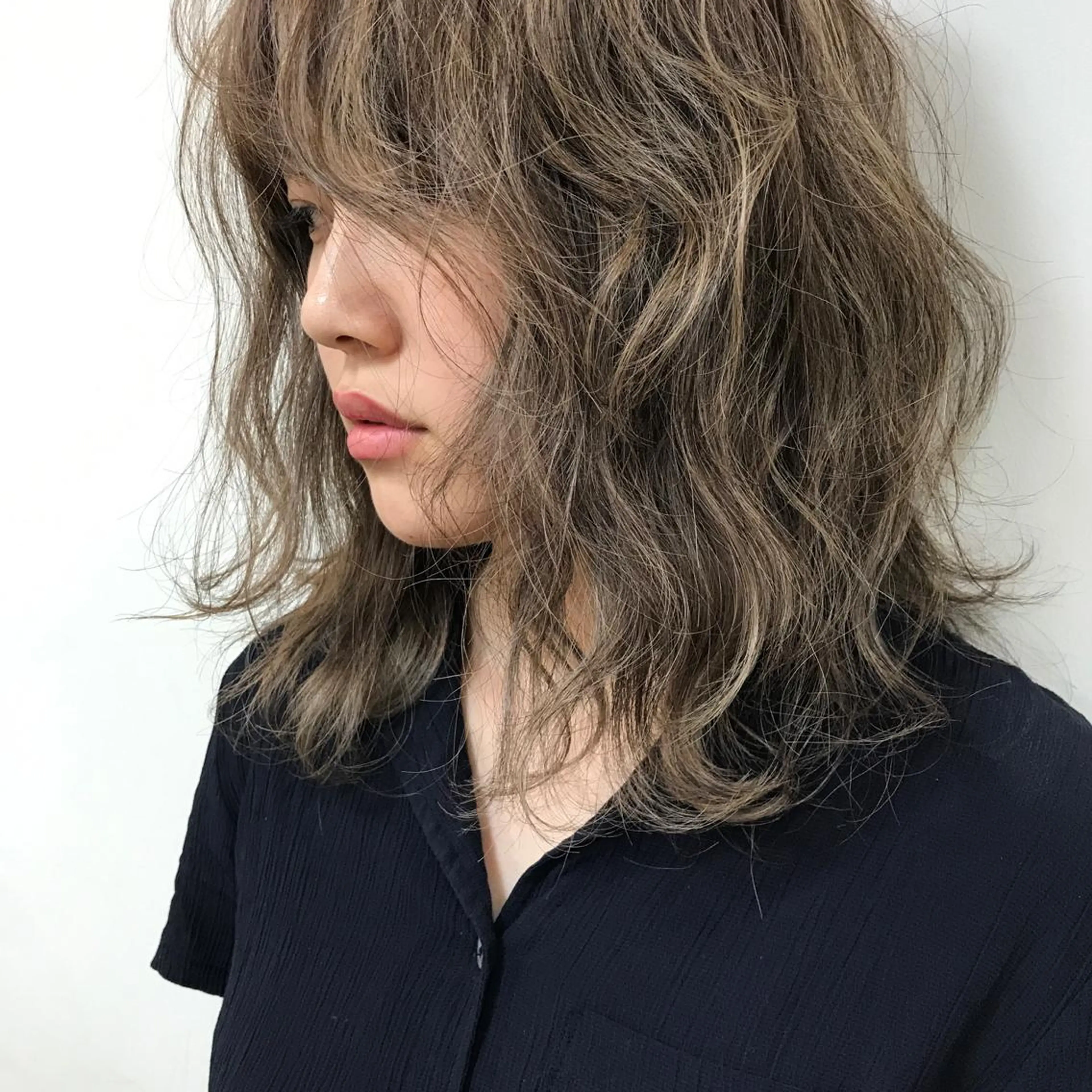 ミディアム カラー ヘアアレンジ ハイライトカラー ハイライト NUU所属・滝島 真帆のヘアスタイル