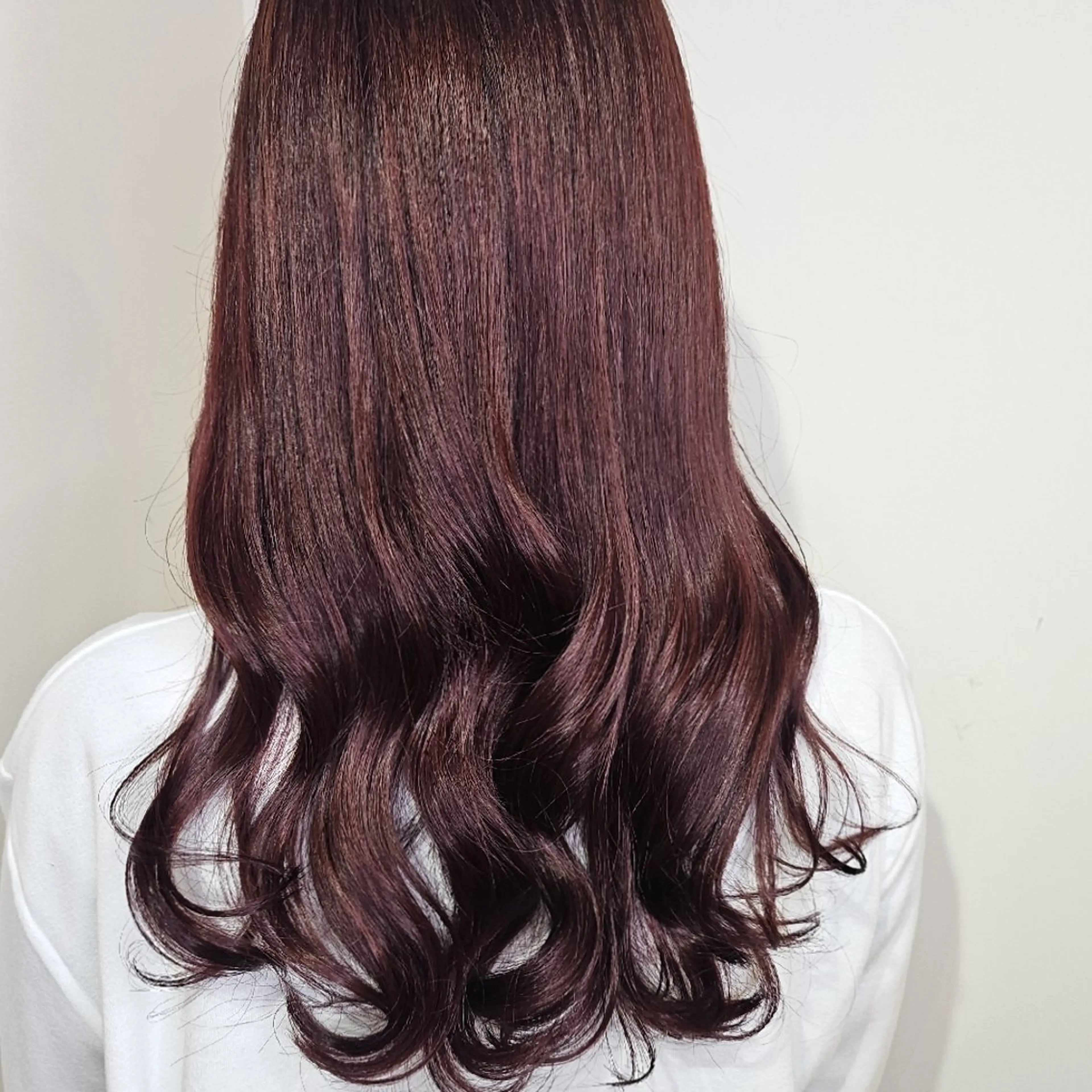 ロング カラー ブリーチ ダブルカラー ブリーチなしカラー レッドカラー カット ヘアカラー トリートメント 🇰🇷透明感×ハイ トーン🌟tomoのヘアスタイル