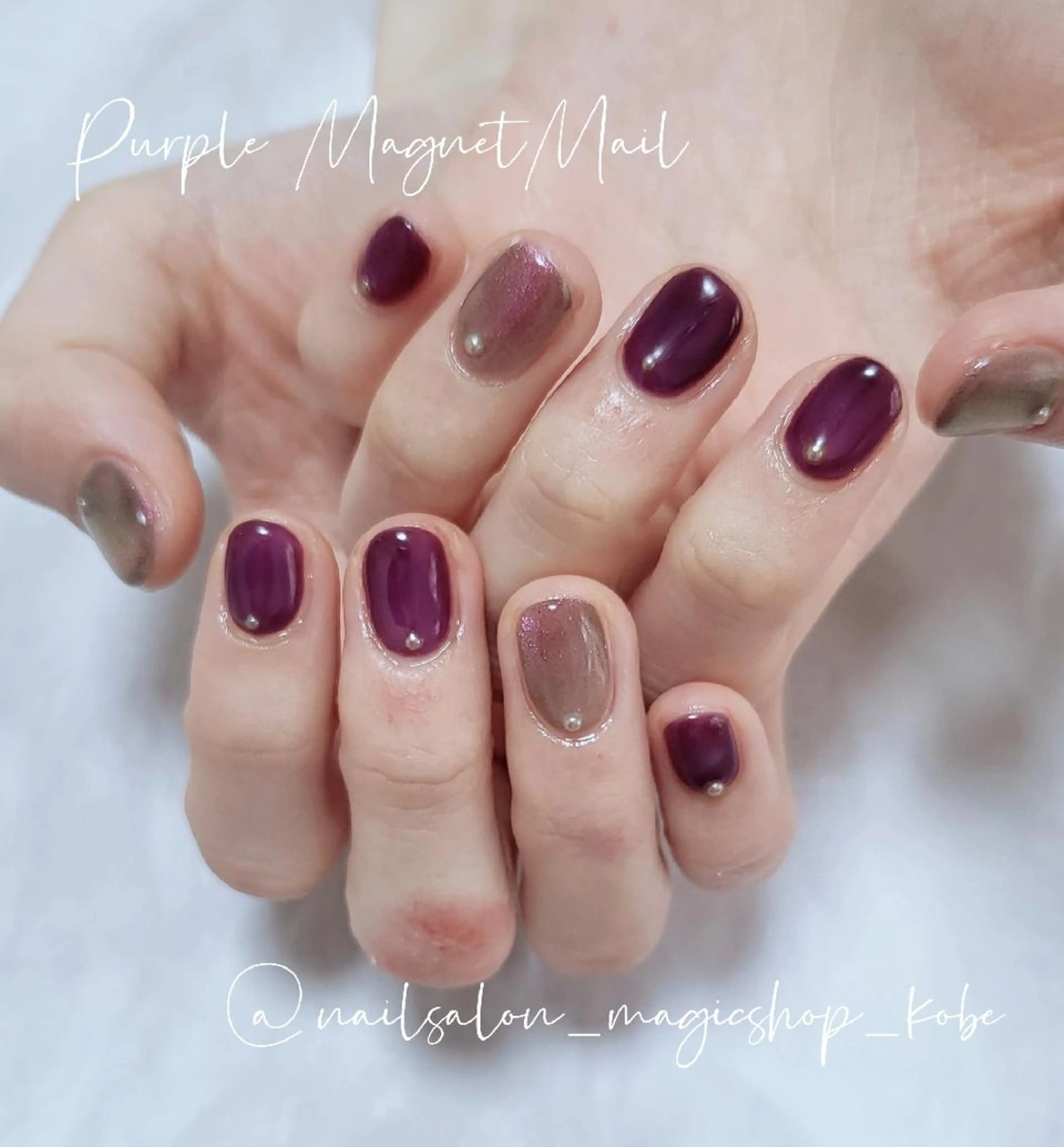 ネイル ジェルネイル マグネットネイル ワンカラーネイル パープル ソフトジェル ハンドネイル Nailsalon MagicShopのネイルデザイン