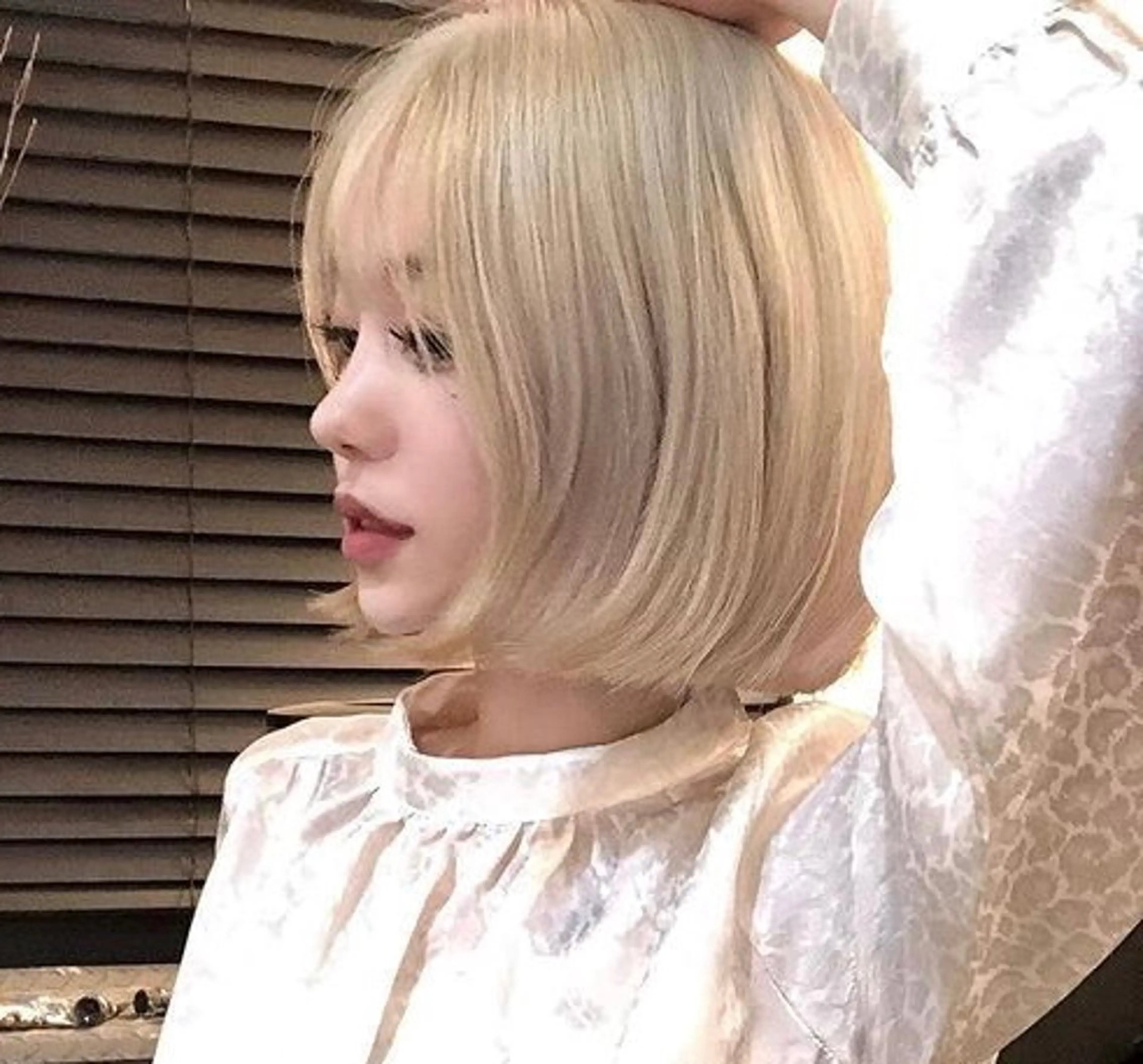 ミディアム ボブ カット 透け感hair/ ボブ/大世のヘアスタイル
