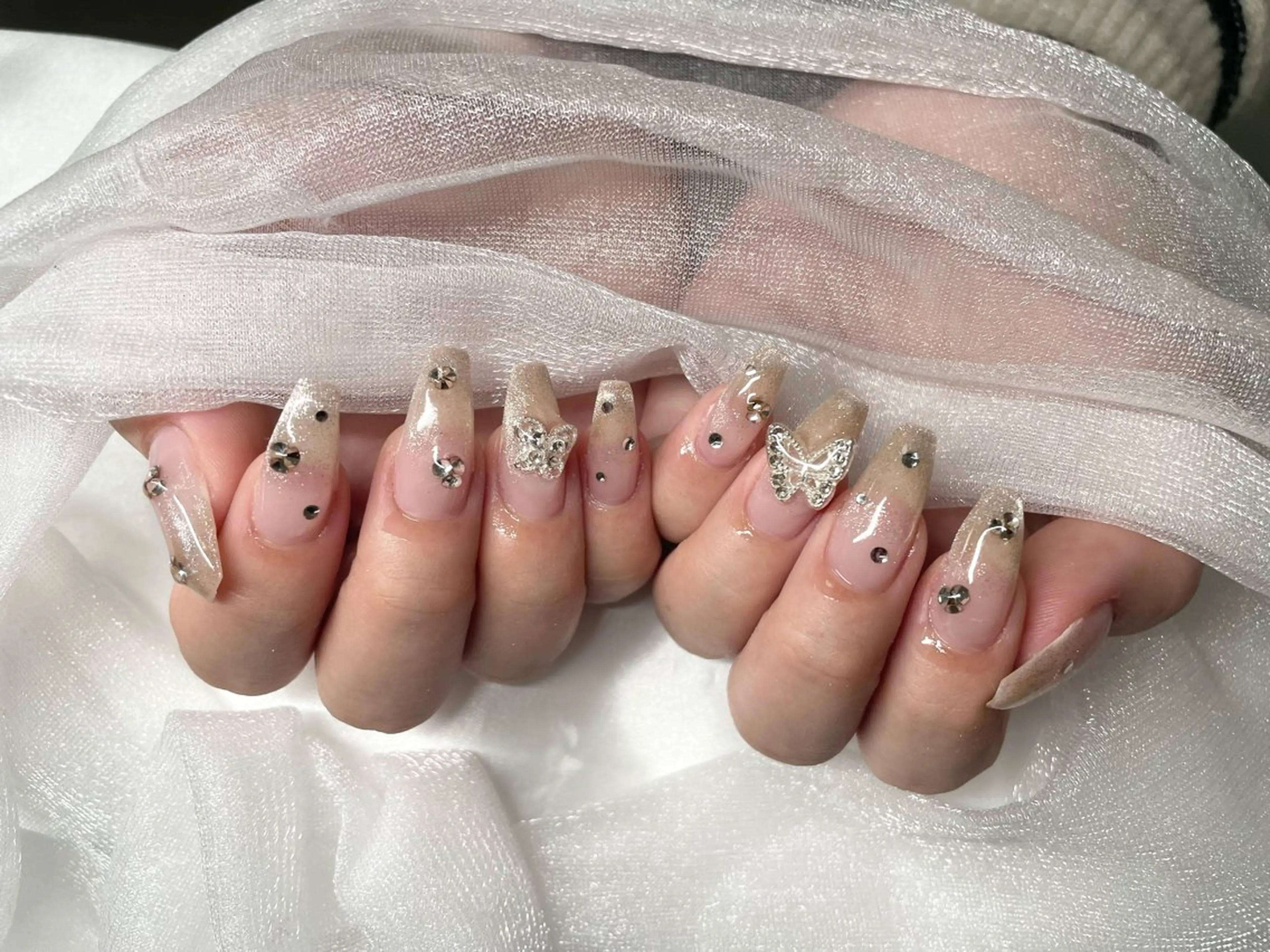ネイル ハンドネイル Roi〈ロワ〉 Minakoのネイルデザイン