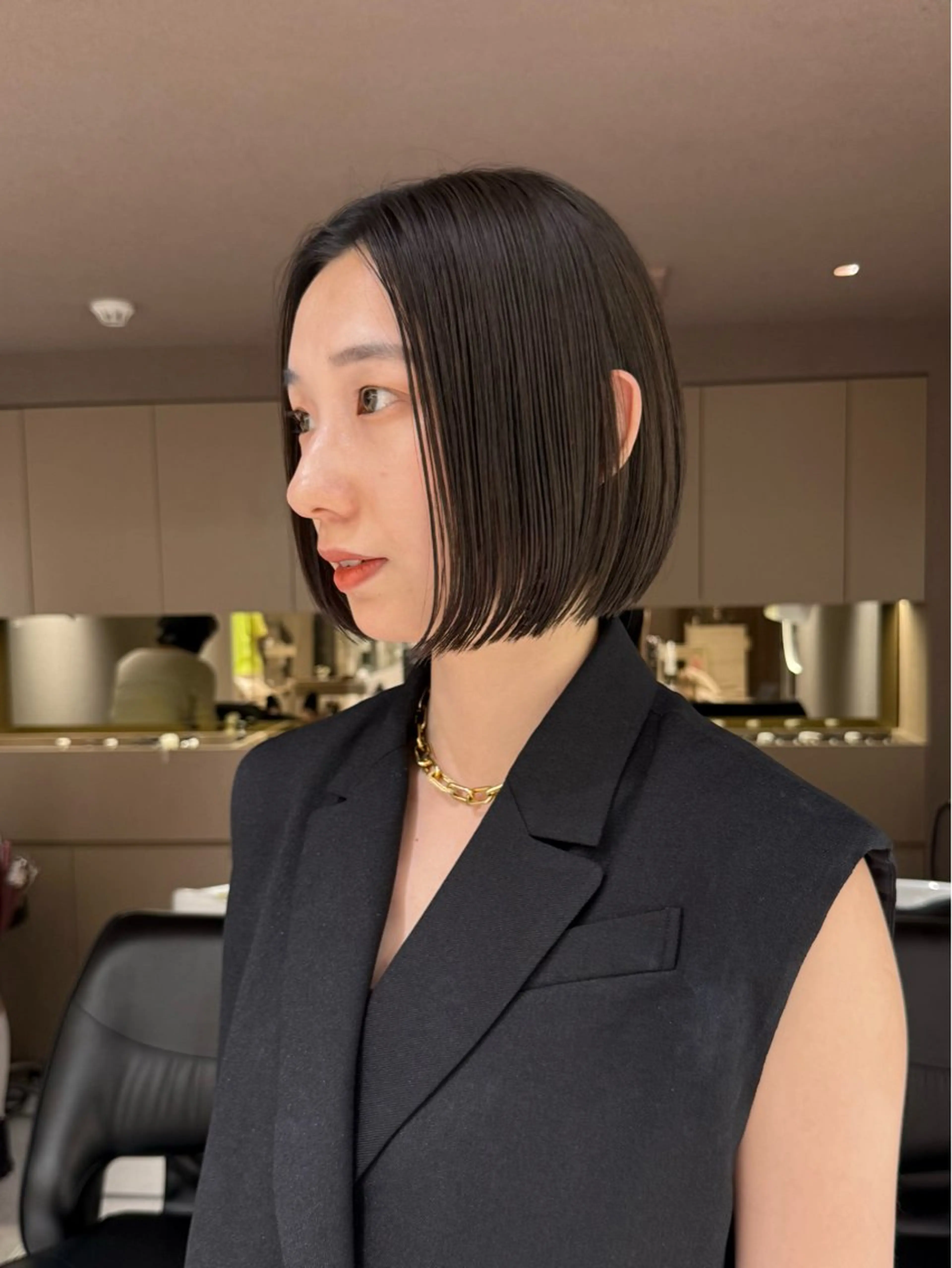 【🏄8月限定⭐️】カット+透明感カラー+コアミートリートメント(シャンプーブロー込)の写真