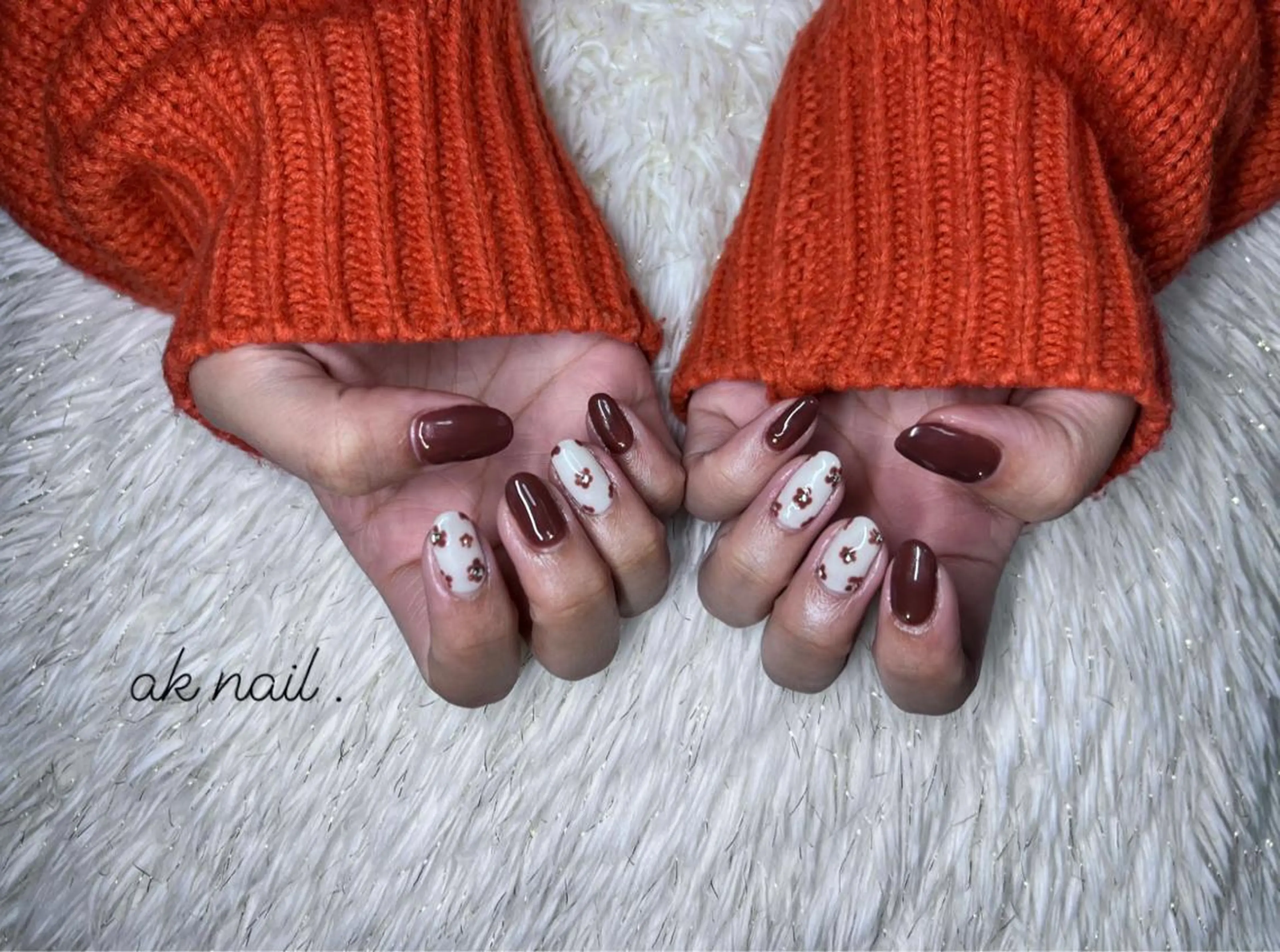 ミディアム ネイル ak nail .のネイルデザイン