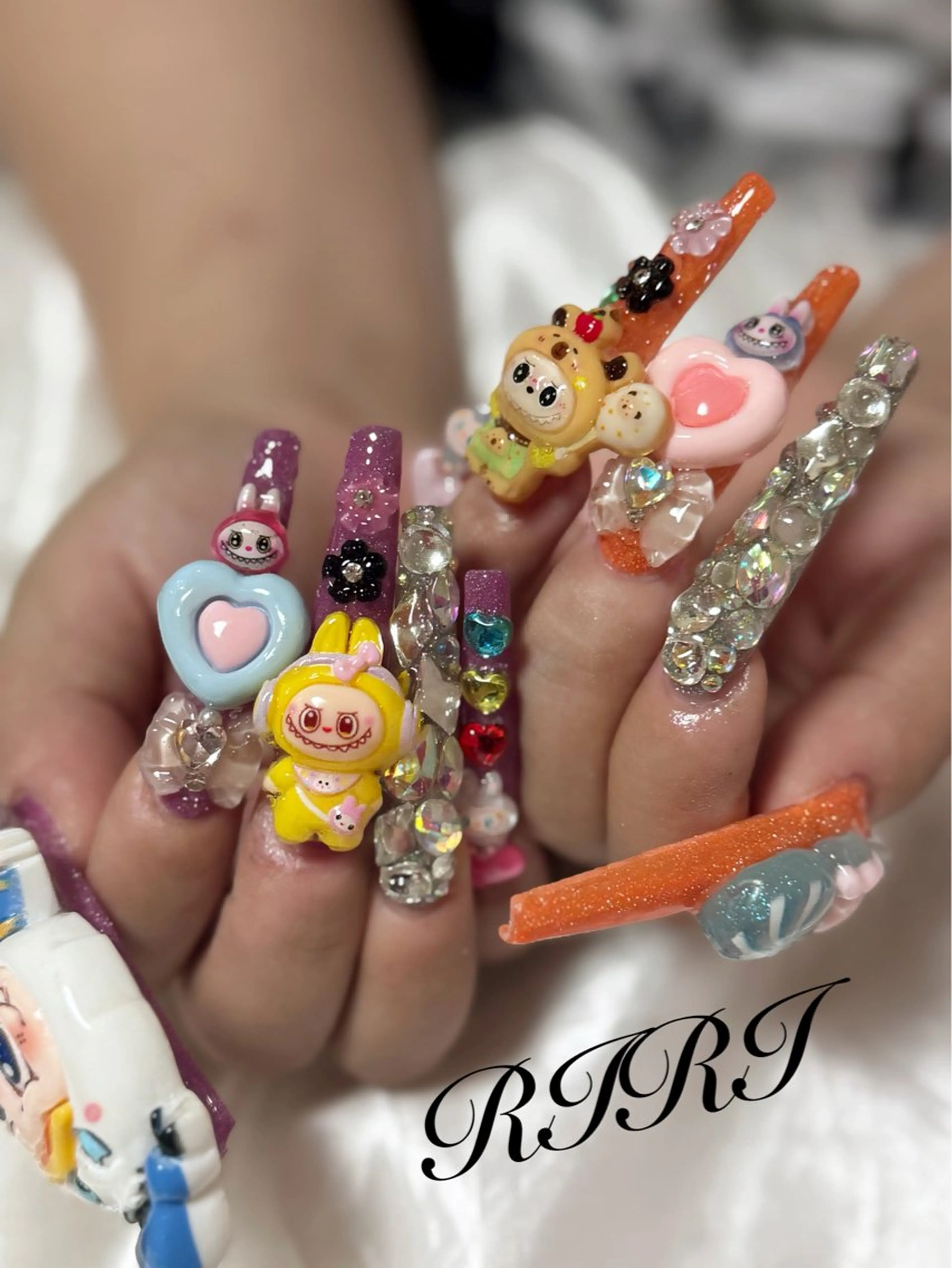 ネイル ジェルネイル ロングネイル スカルプネイル シンプルネイル ハンドネイル riri オーナーのネイルデザイン