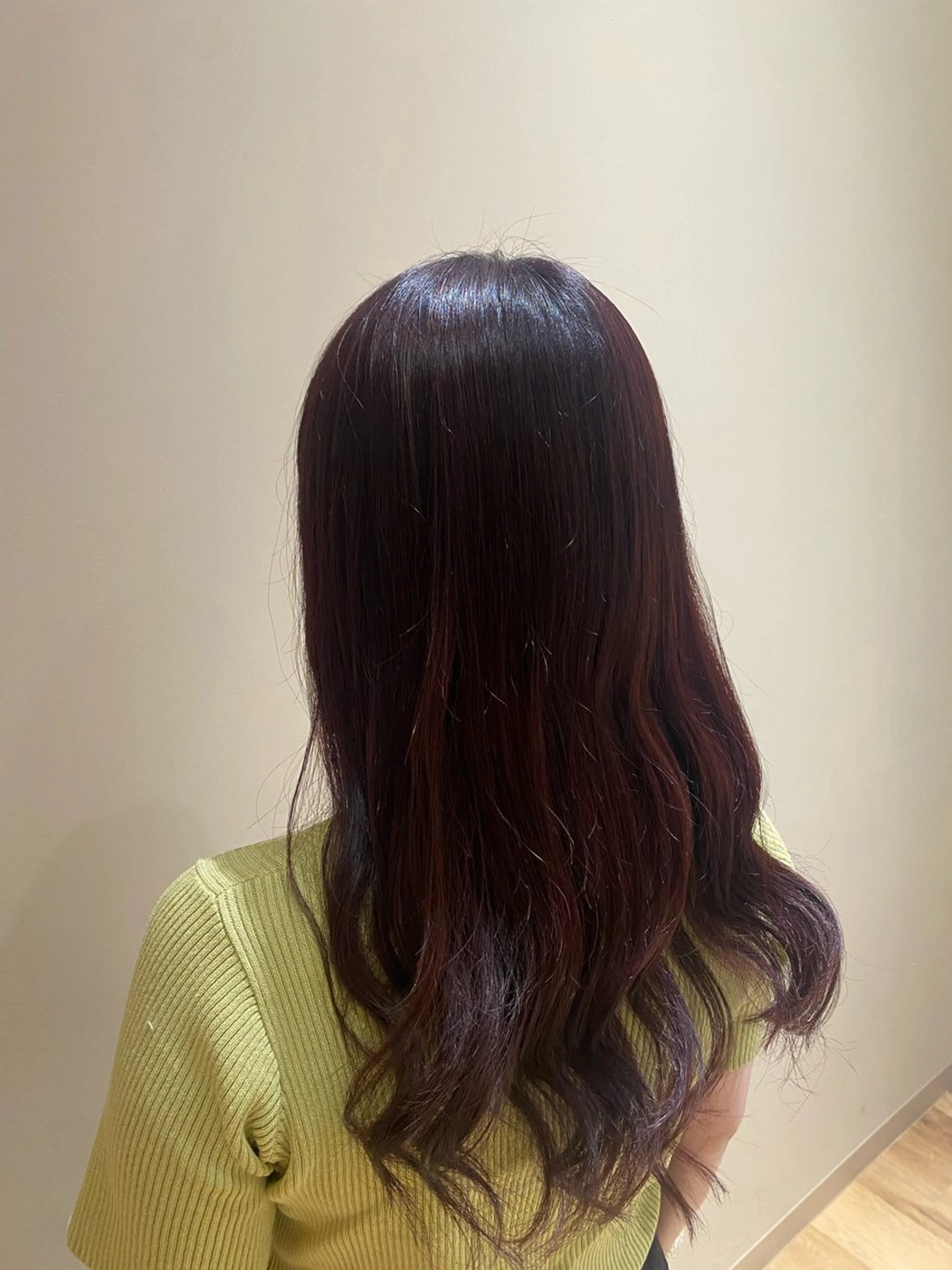 カラー レッドカラー 中島 愛佳🐣のヘアスタイル