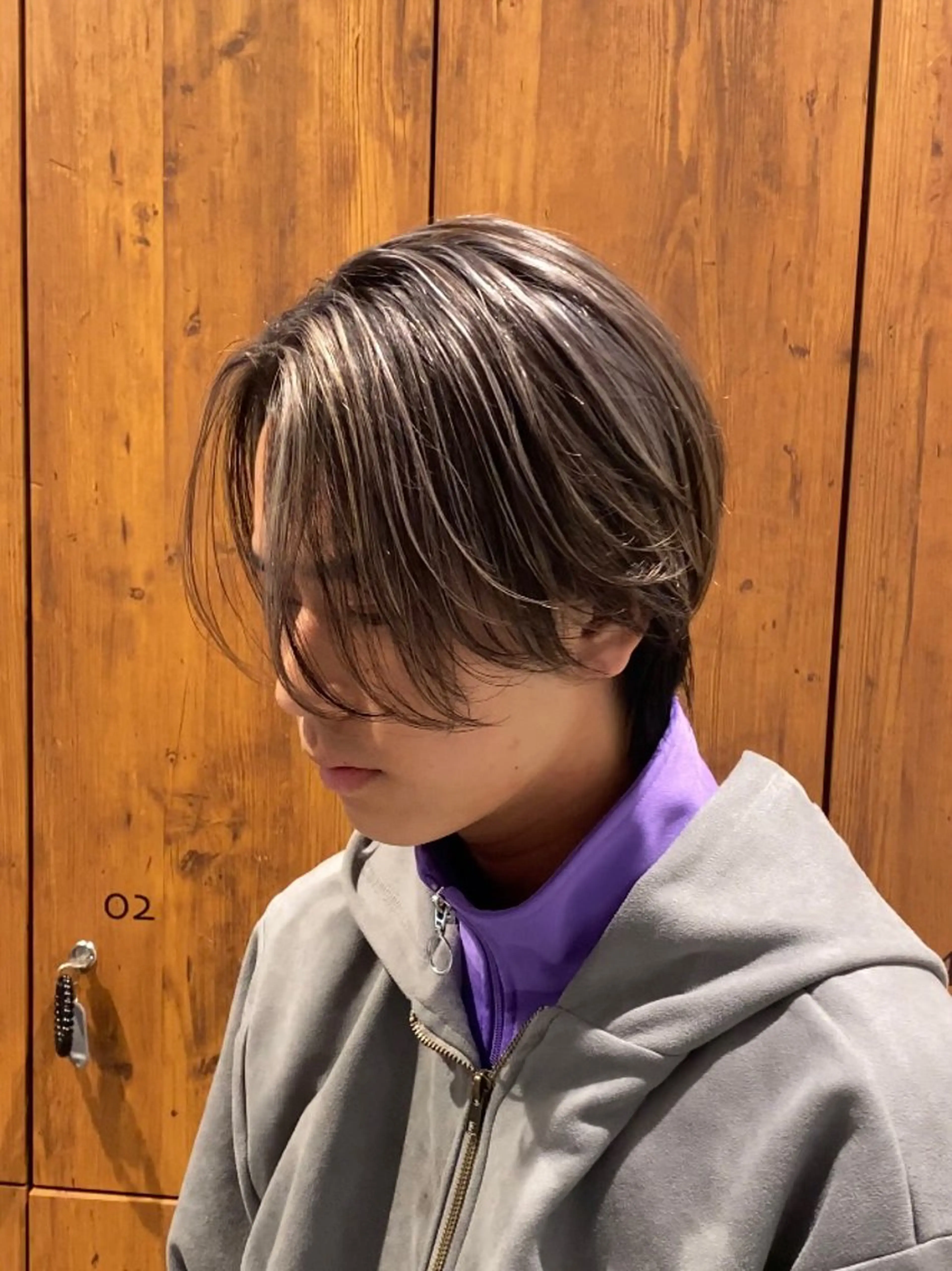 メンズ 透明感ブリーチ/ メンズパーマのヘアスタイル