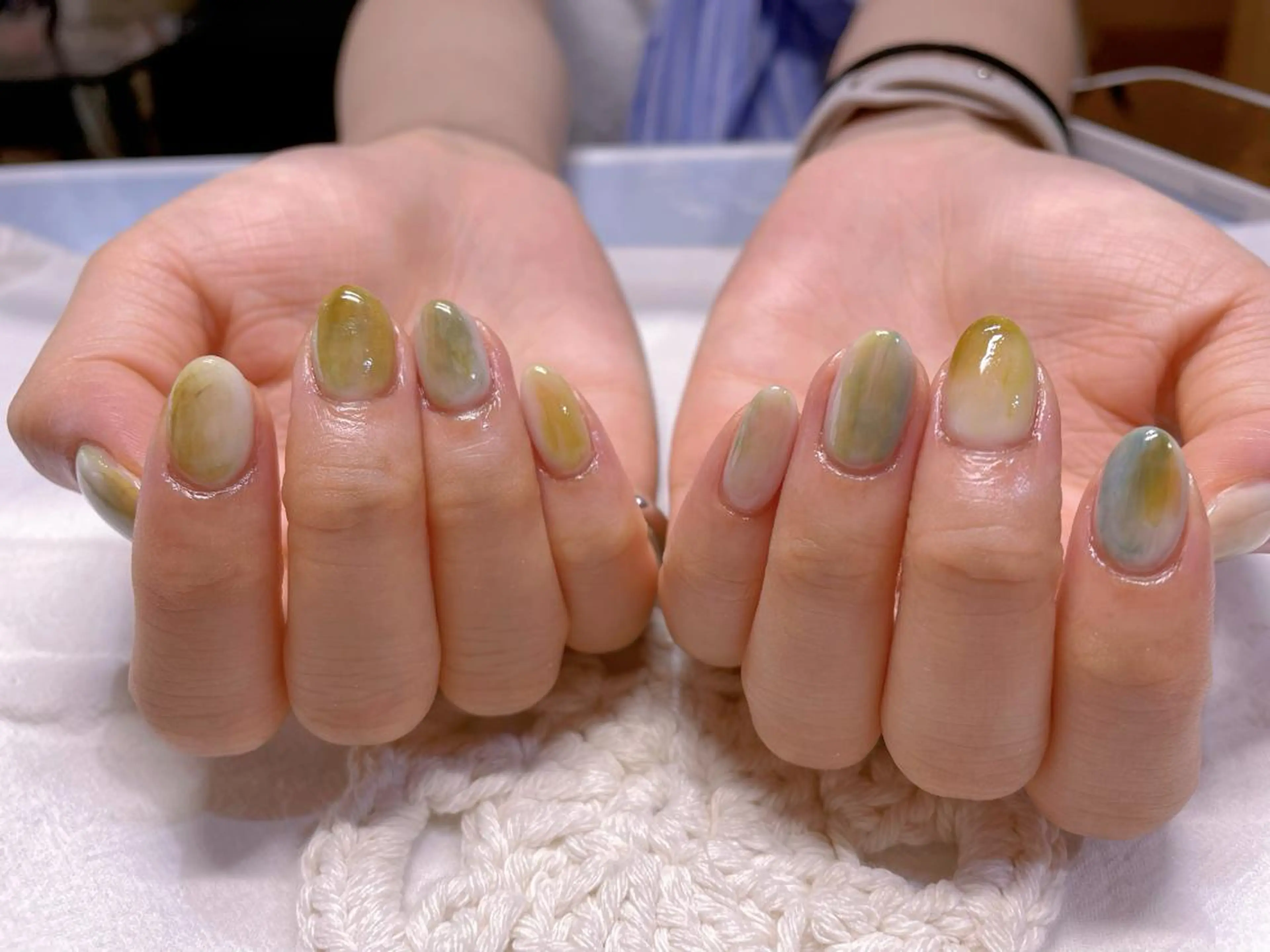 ネイル グリーン ニュアンスネイル ハンドネイル ネイリスト ❄️ユキ❄️のネイルデザイン