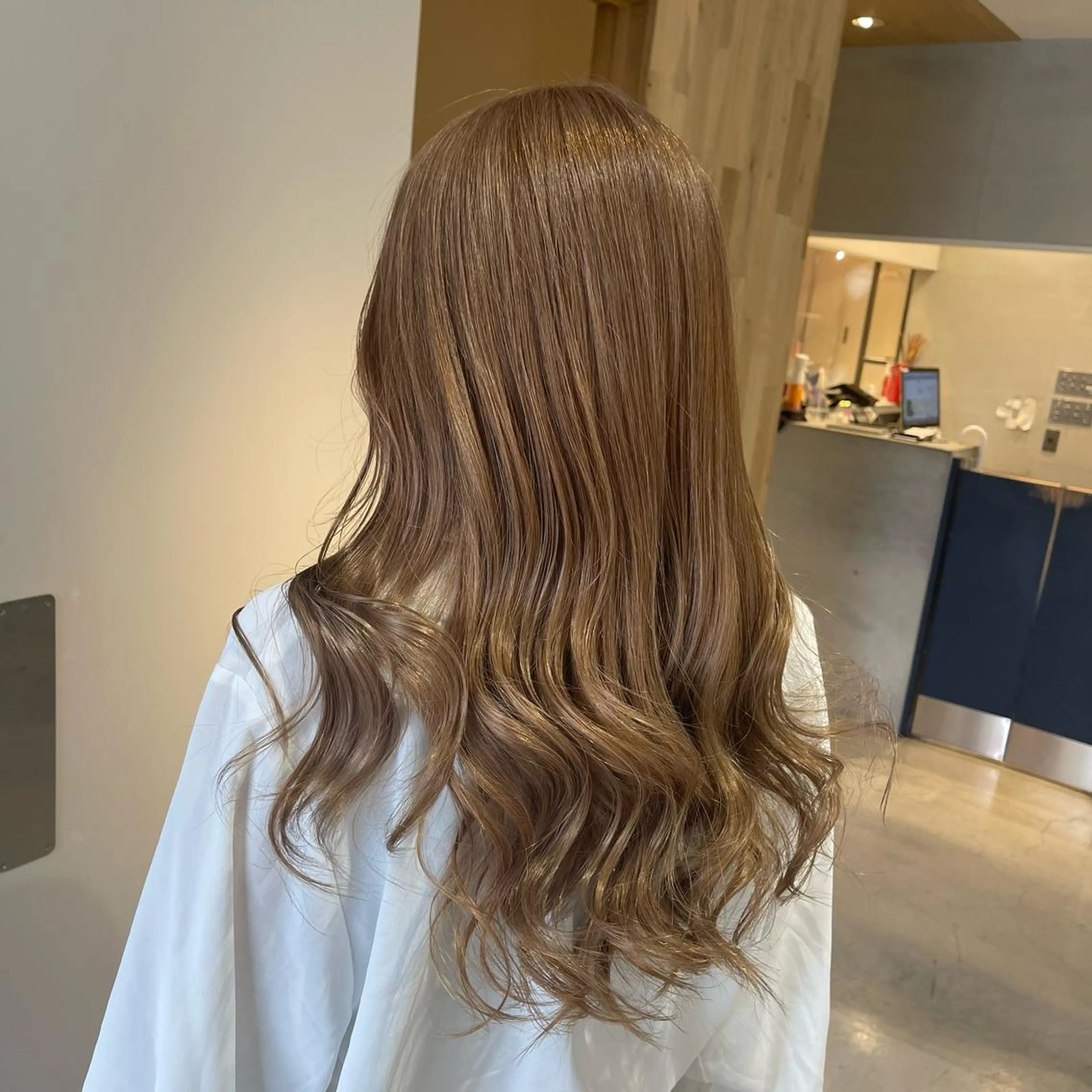 ロング カラー ヘアカラー nameless miichiのヘアスタイル