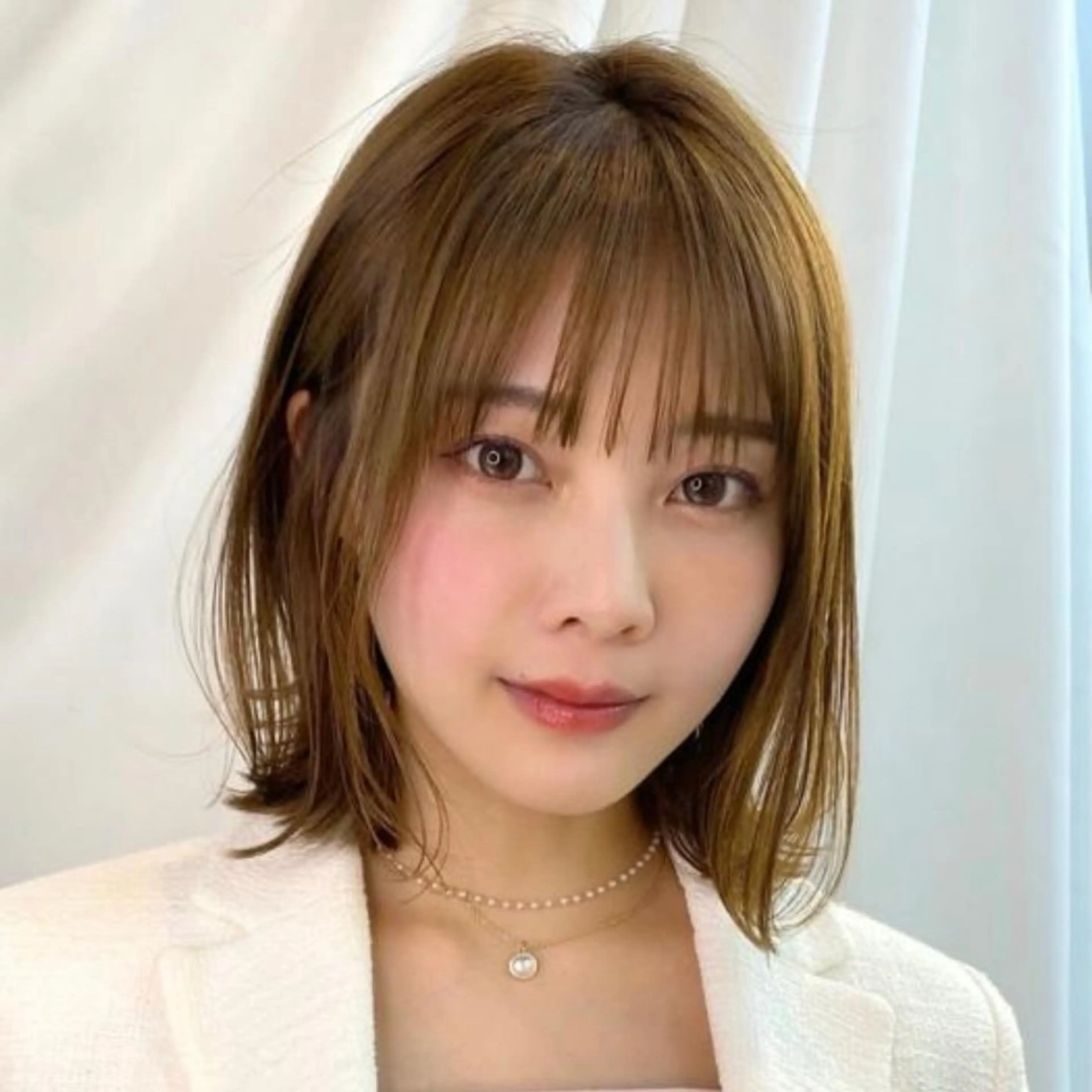 ショート カラー 切りっぱなしボブ ボブ くせ毛 髪質改善 韓国風ヘア カット ヘアカラー トリートメント ボブ/韓国ヘア/縮毛 /髪質改善💠翔平のヘアスタイル