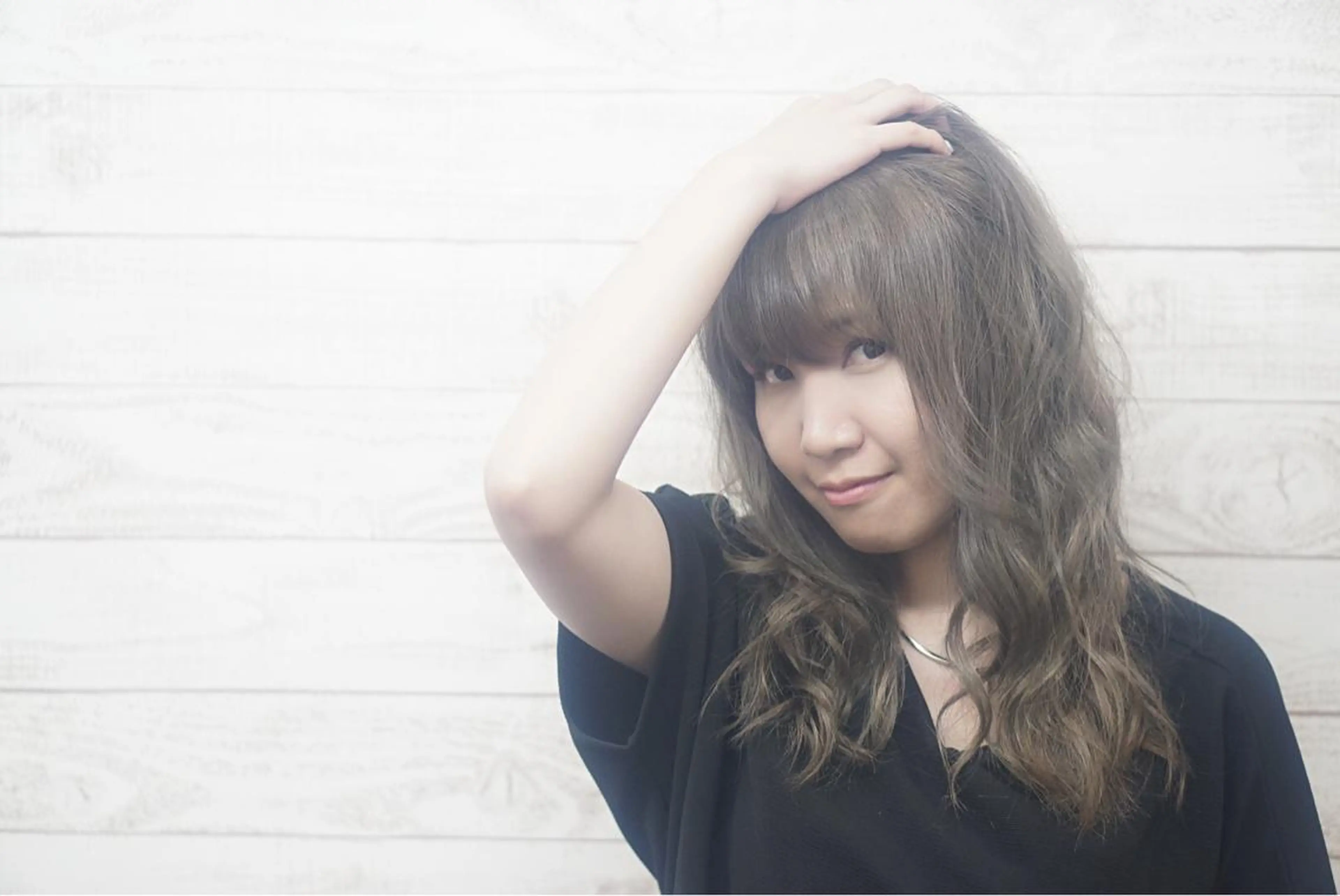 ロング カラー ヘアアレンジ ブリーチ グレージュ イルミナカラー イエローカラー 外国人風カラー 枝毛カット＆髪質改善 満足NO.1岡しゃんのヘアスタイル