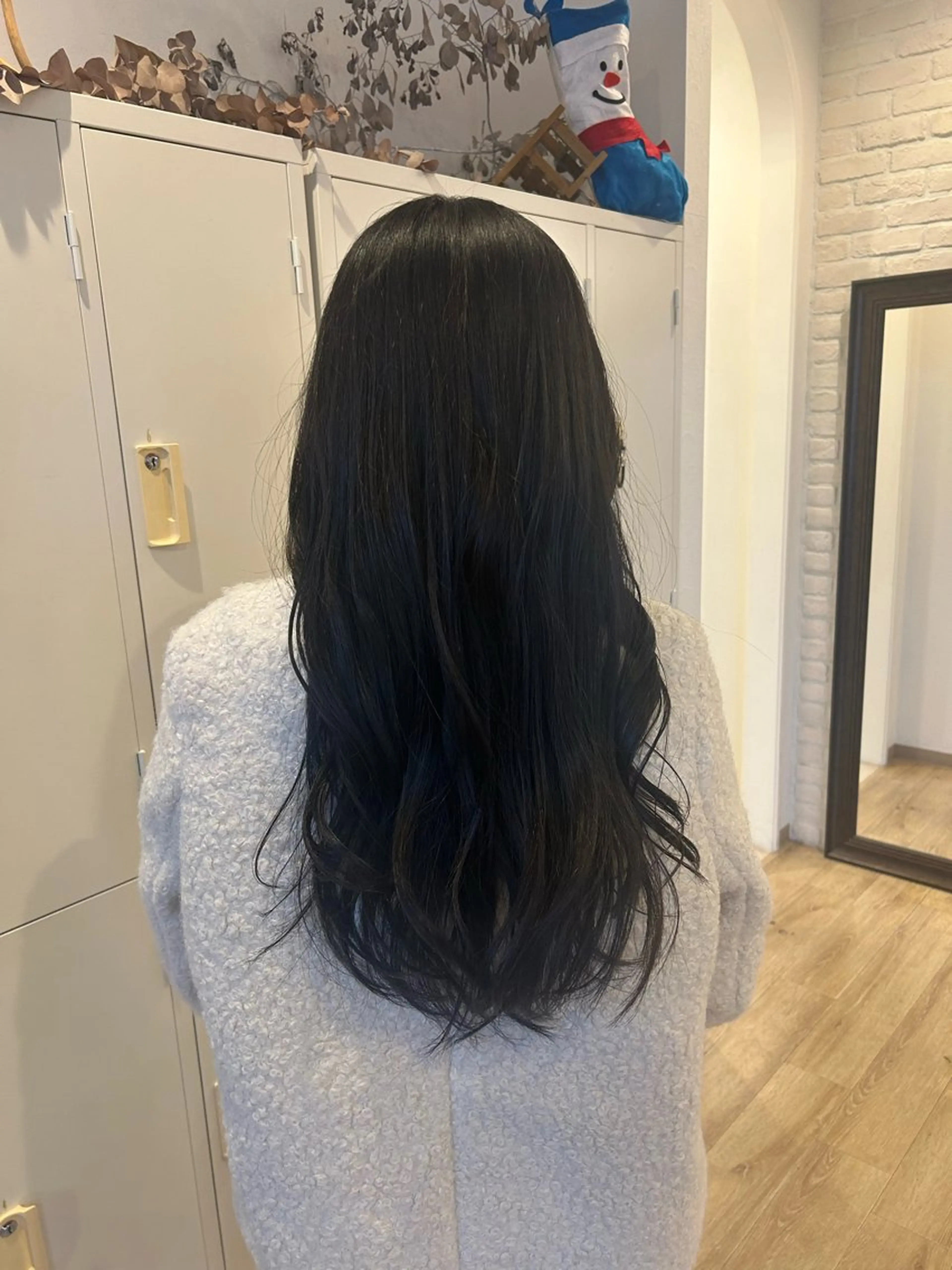 ロング ヘアカラー トリートメント 神谷 あいりのヘアスタイル