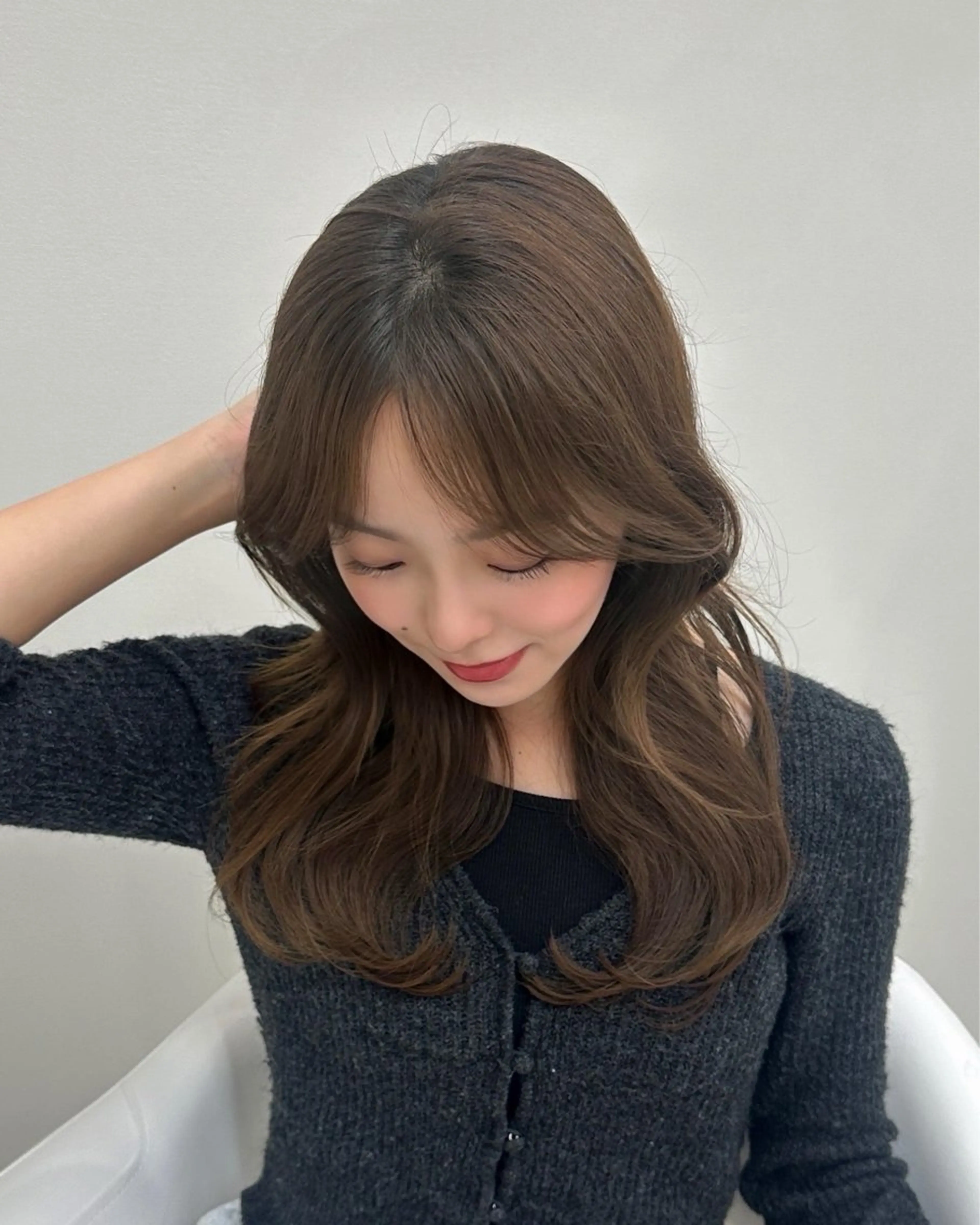 ミディアム Aura所属・丸山 心 / 艶カラーのヘアスタイル