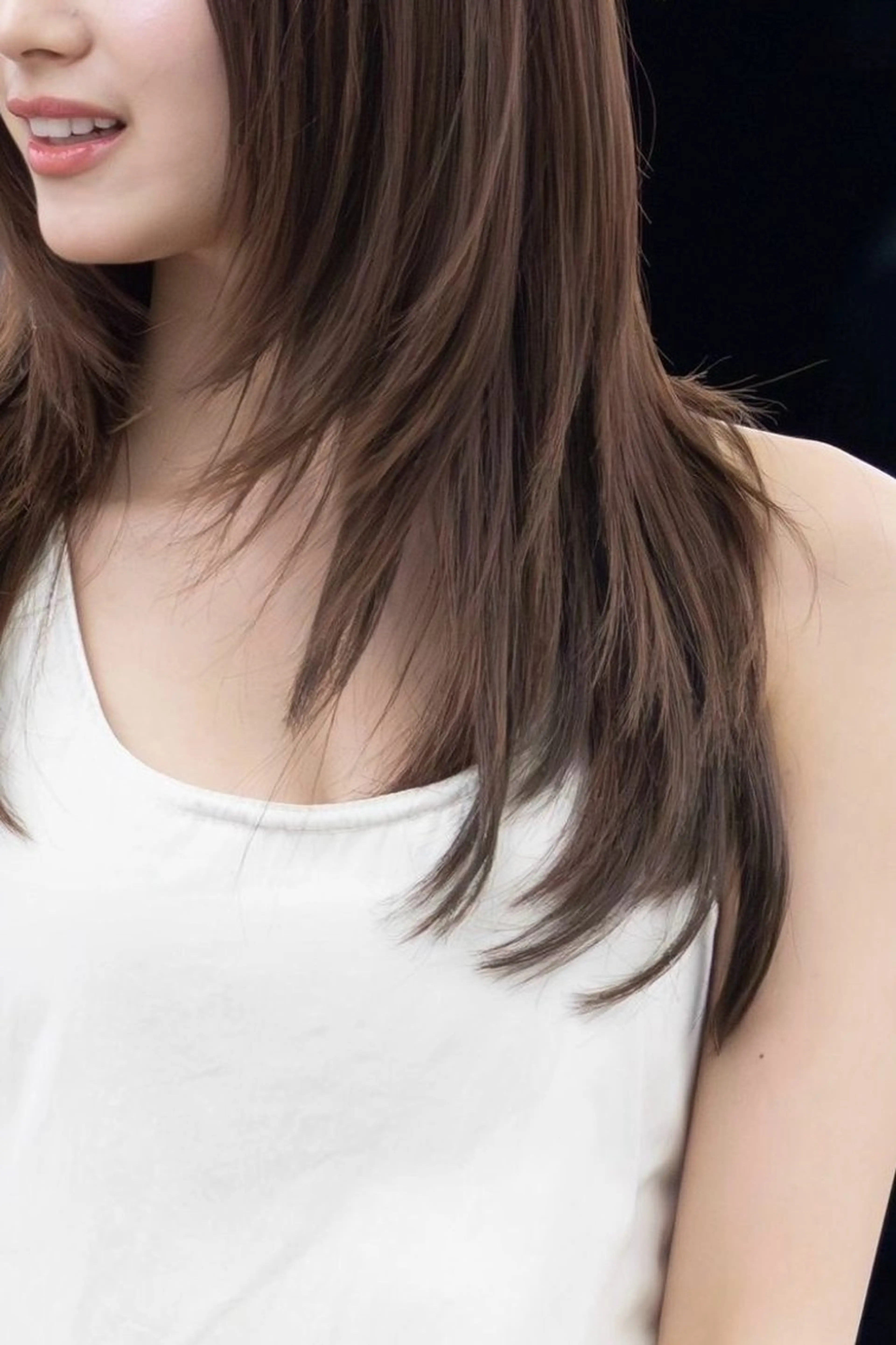 セミロング 韓国風ヘア レイヤーカット ducca所属・表参道レイヤーカット カオリのヘアスタイル