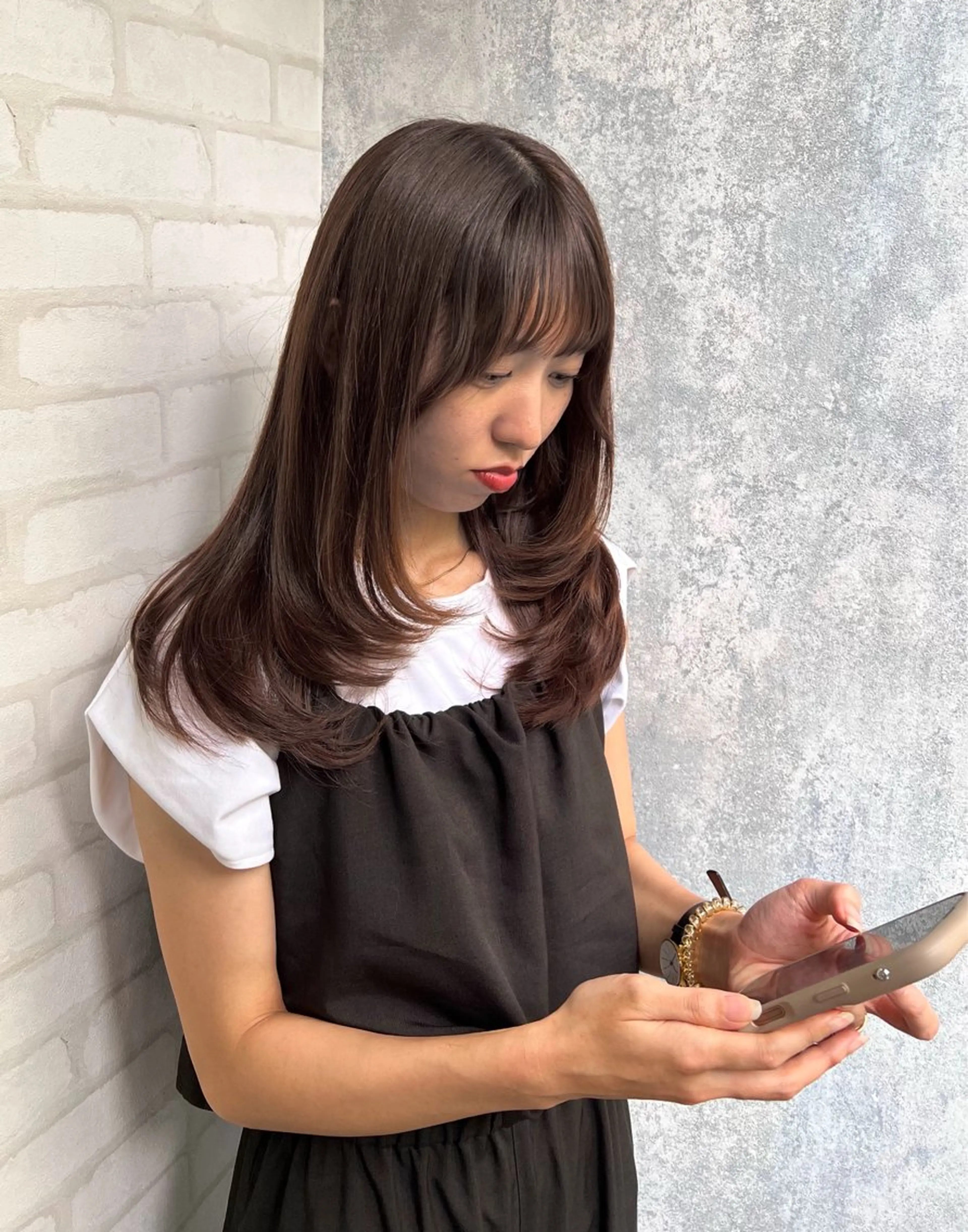 ロング カラー グレージュ 髪質改善 レイヤーカット 小顔カット トリートメント 前髪カット/顔周り /レイヤー/髪質改善のヘアスタイル