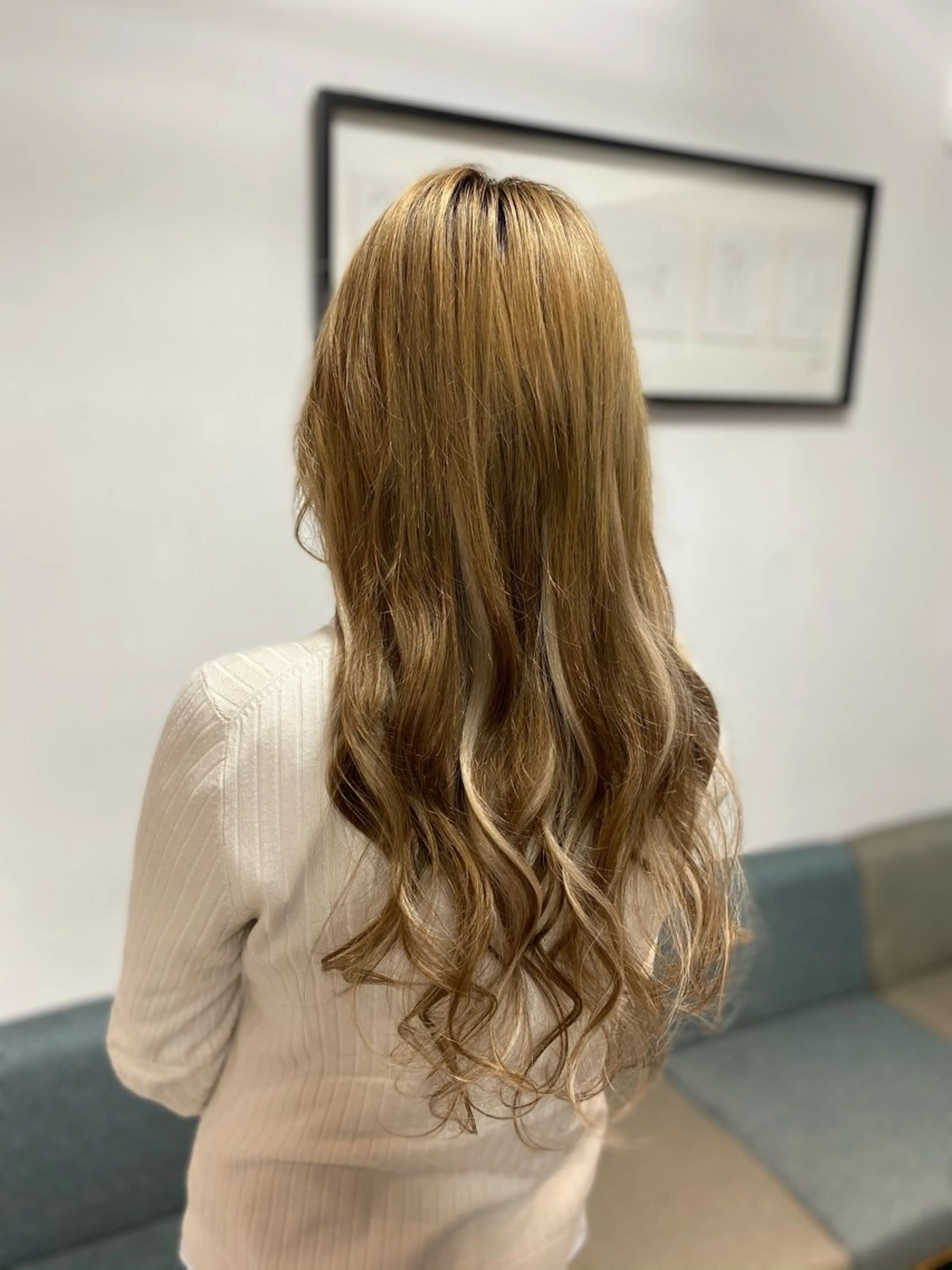 ロング 小川 ひかるのヘアスタイル