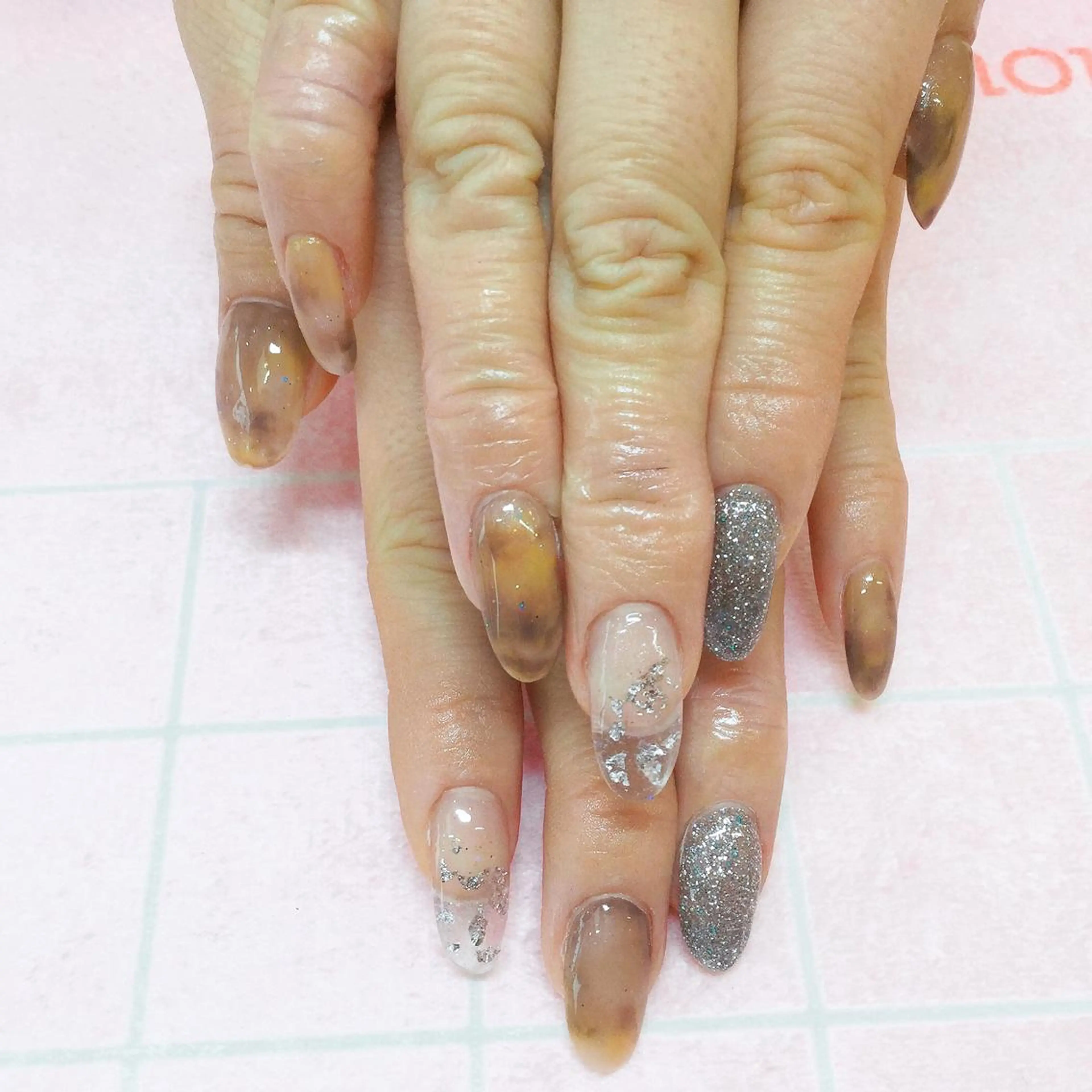 ロング ネイル Megumi Nailのネイルデザイン