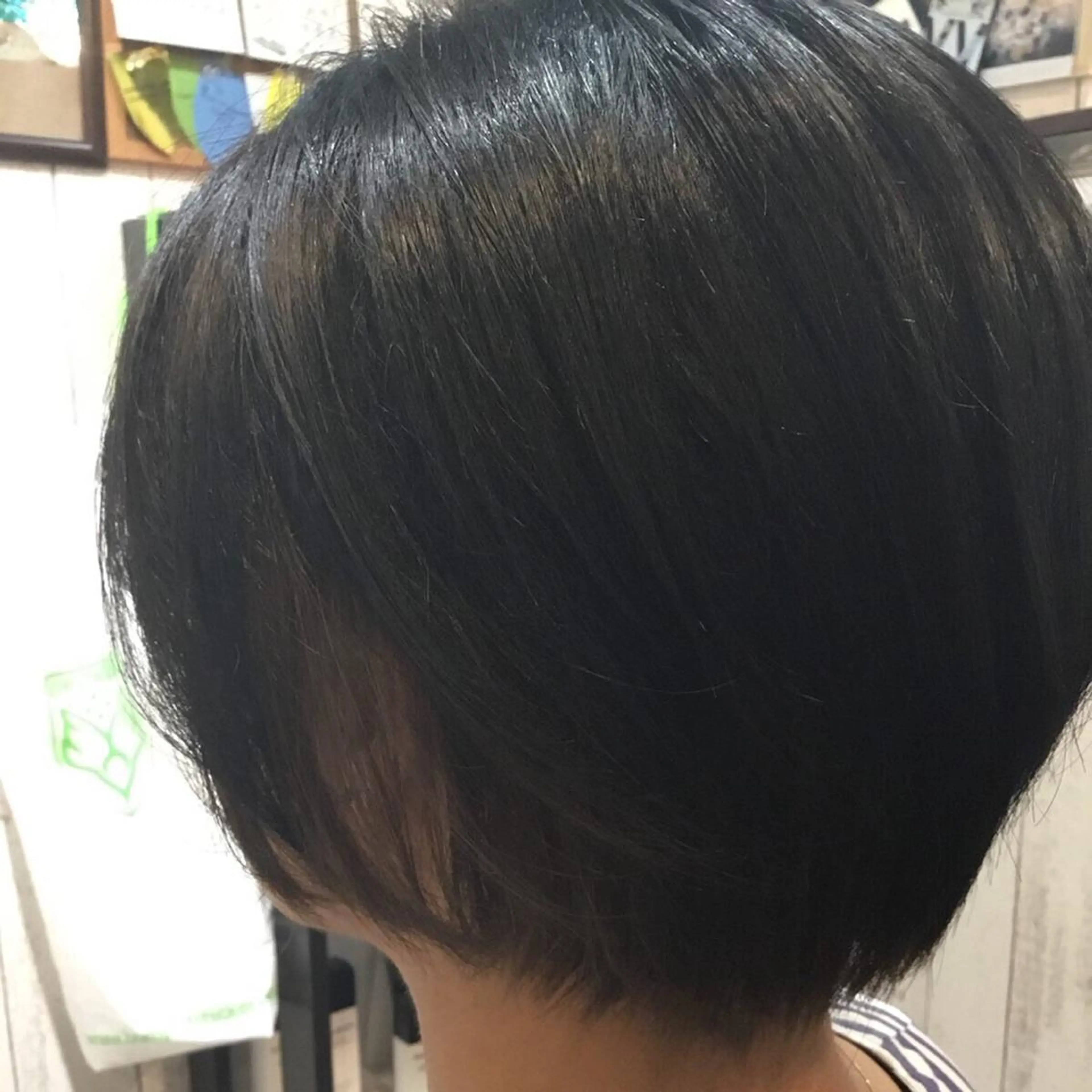 ショート カラー embrace エンブレイスのヘアスタイル