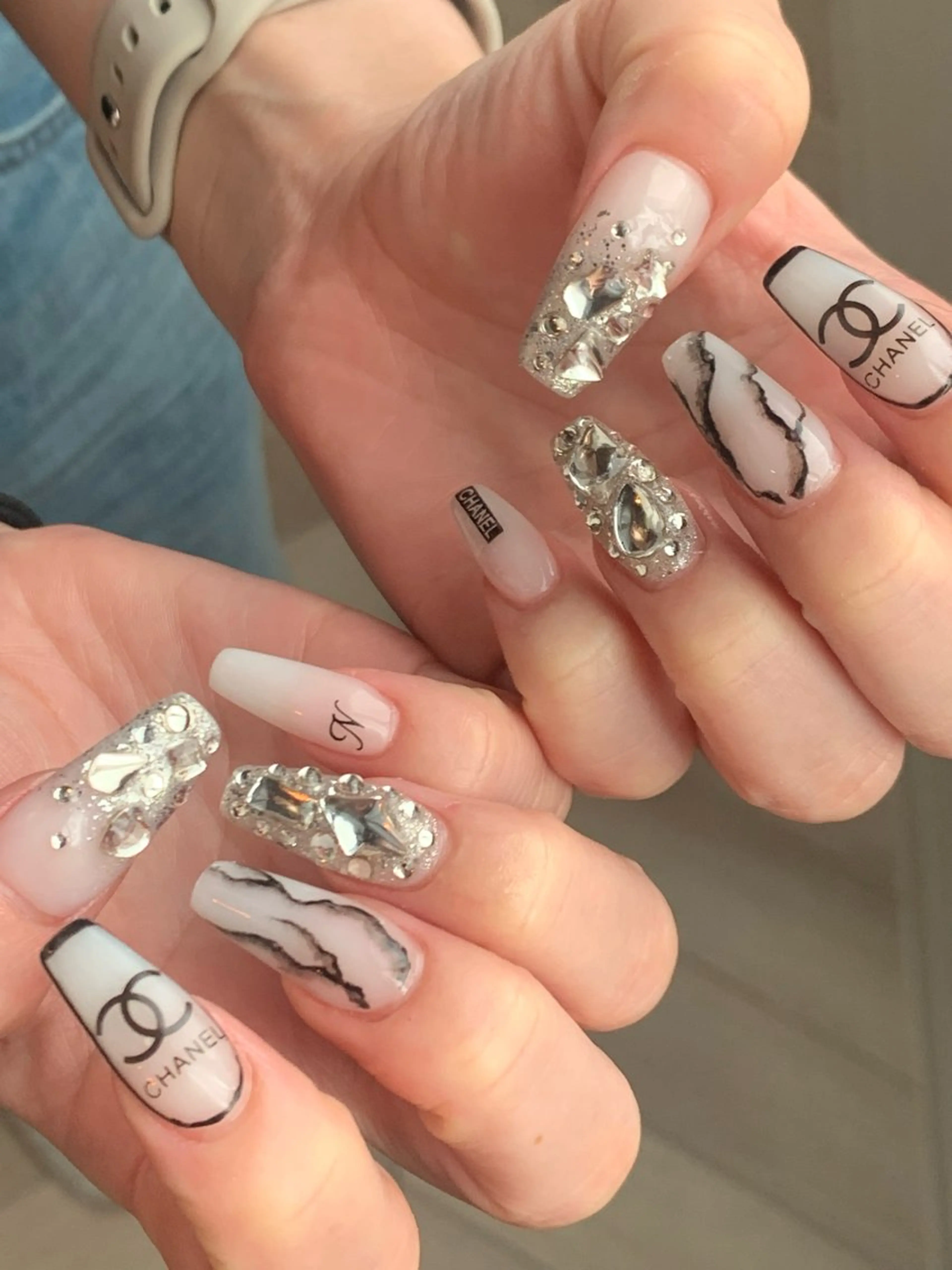 ネイル ハンドネイル KARMA salonのネイルデザイン