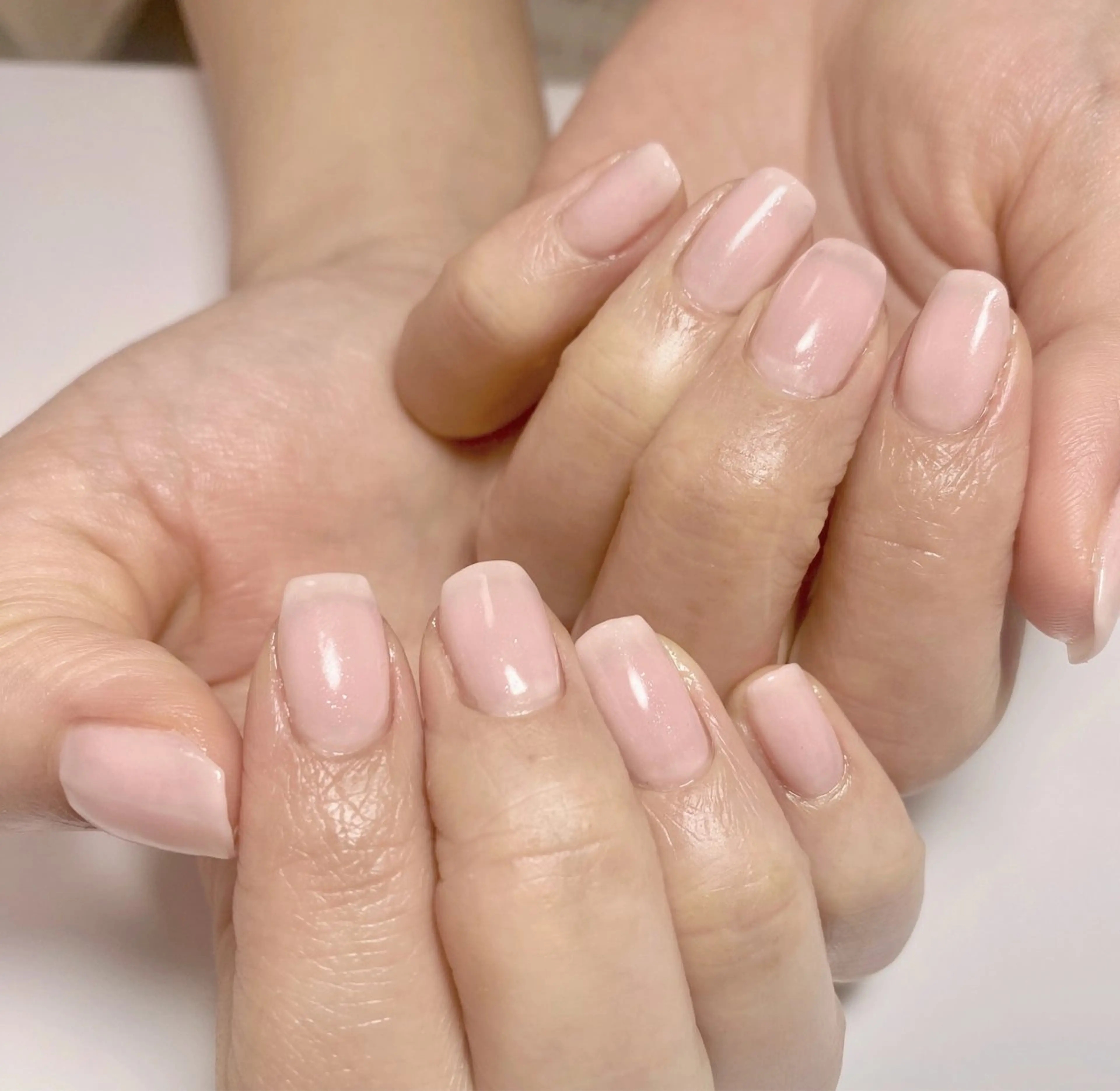 ネイル ラメ(グリッター) オフィスネイル ピンク ハンドネイル Nail Salon K 🧸美爪育成のネイルデザイン